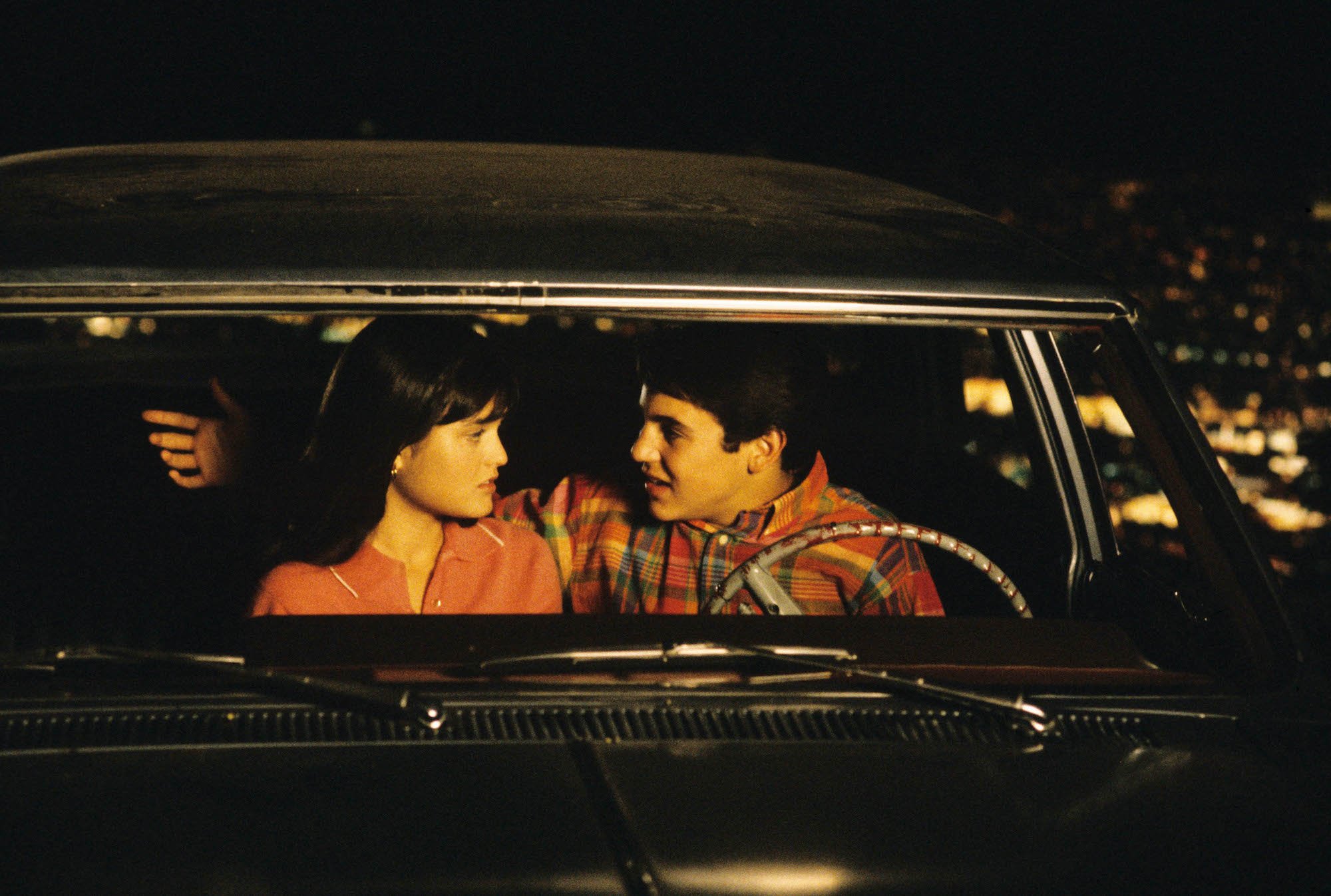 Danica McKellar and Fred Savage on 'The Wonder Years' in a car
