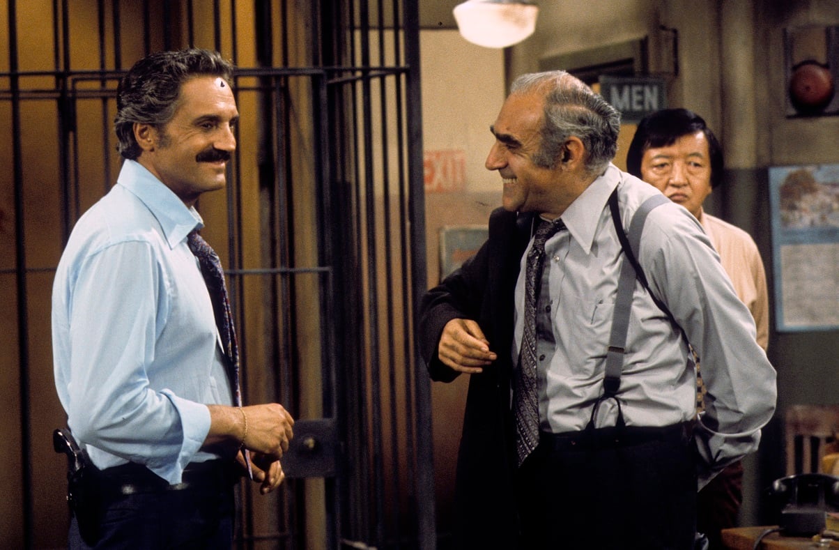 Abe Vigoda laughs in an episode of 'Barney Miller'