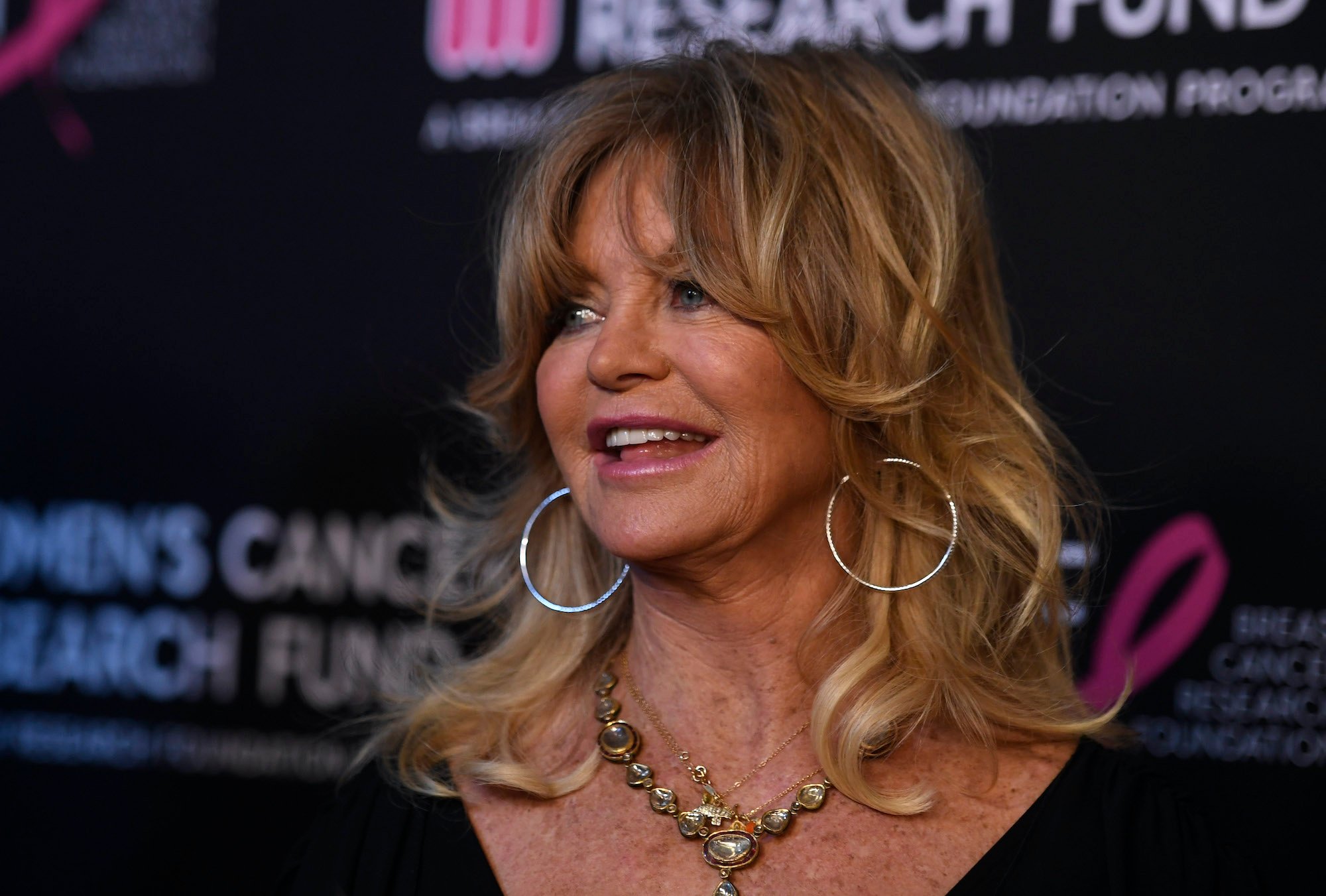 Goldie Hawn Was So Depressed as a Young Star That She 'Couldn't Even Go  Outside in Public'
