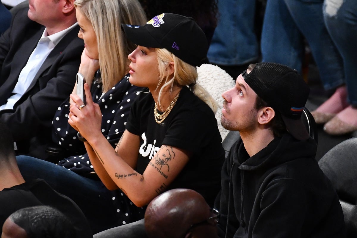 Halsey attends a basketball game between the Los Angeles Lakers and the Philadelphia 76ers at Staples Center on January 29, 2019, in Los Angeles, California.