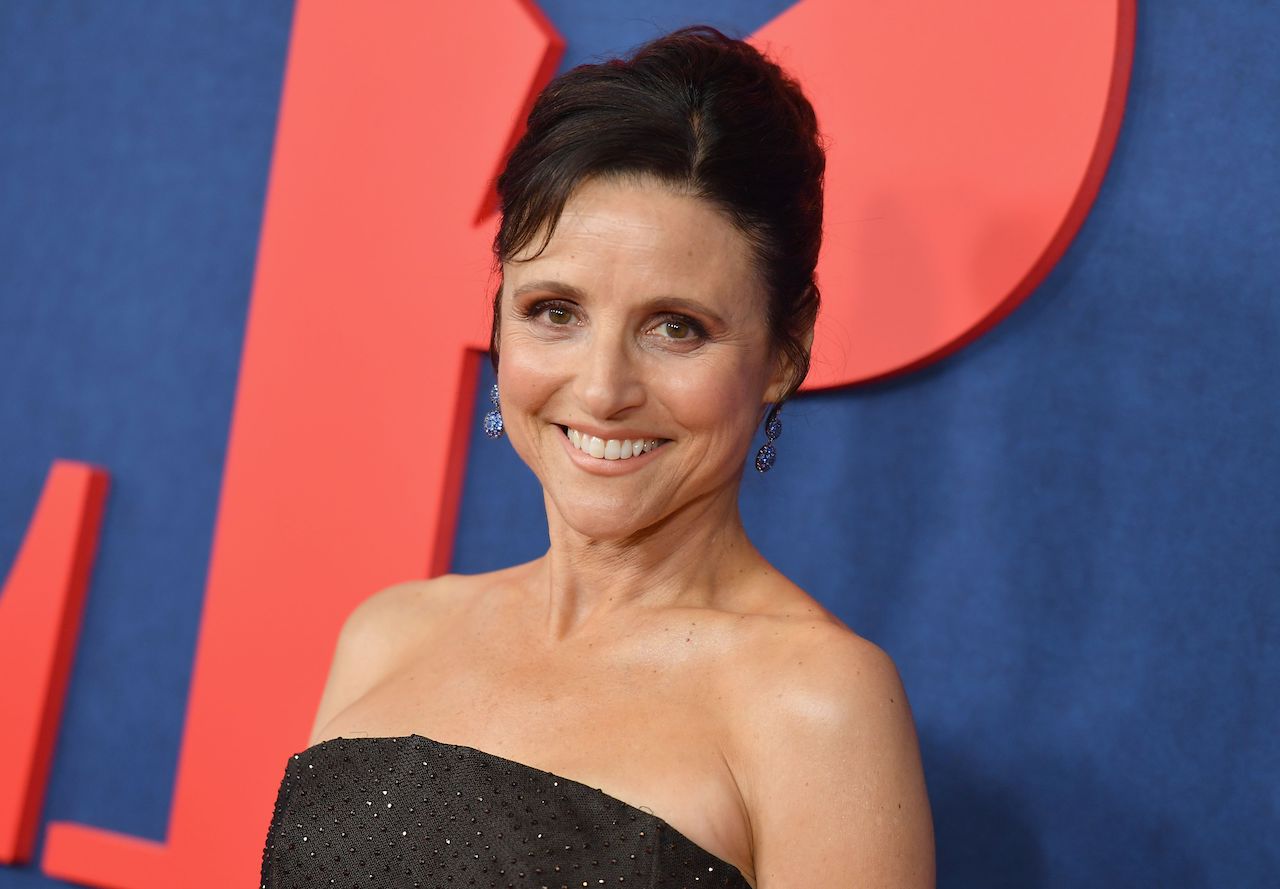 Julia Louis-Dreyfus attends the premiere of the final season of HBO's "Veep" 