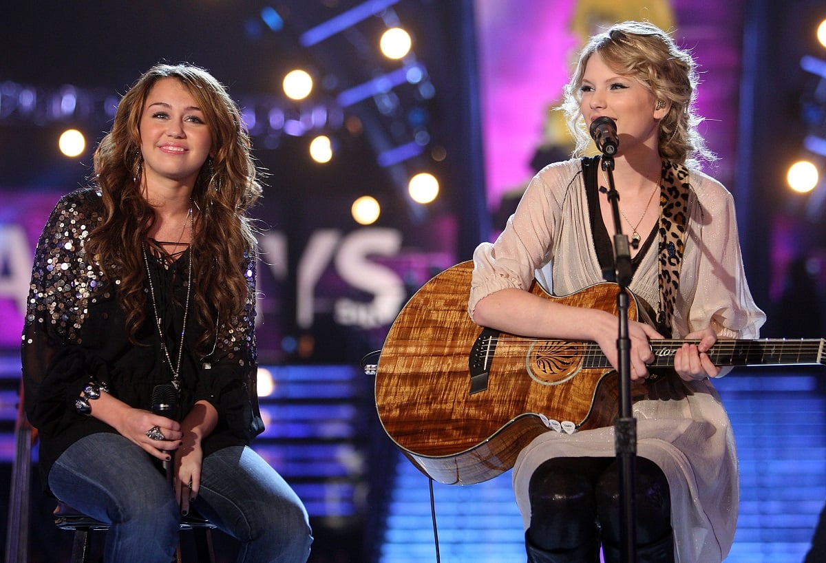 Miley Cyrus (L) and Taylor Swift performing onstage at the 51st Annual GRAMMY Awards on February 8, 2009, in Los Angeles, California.