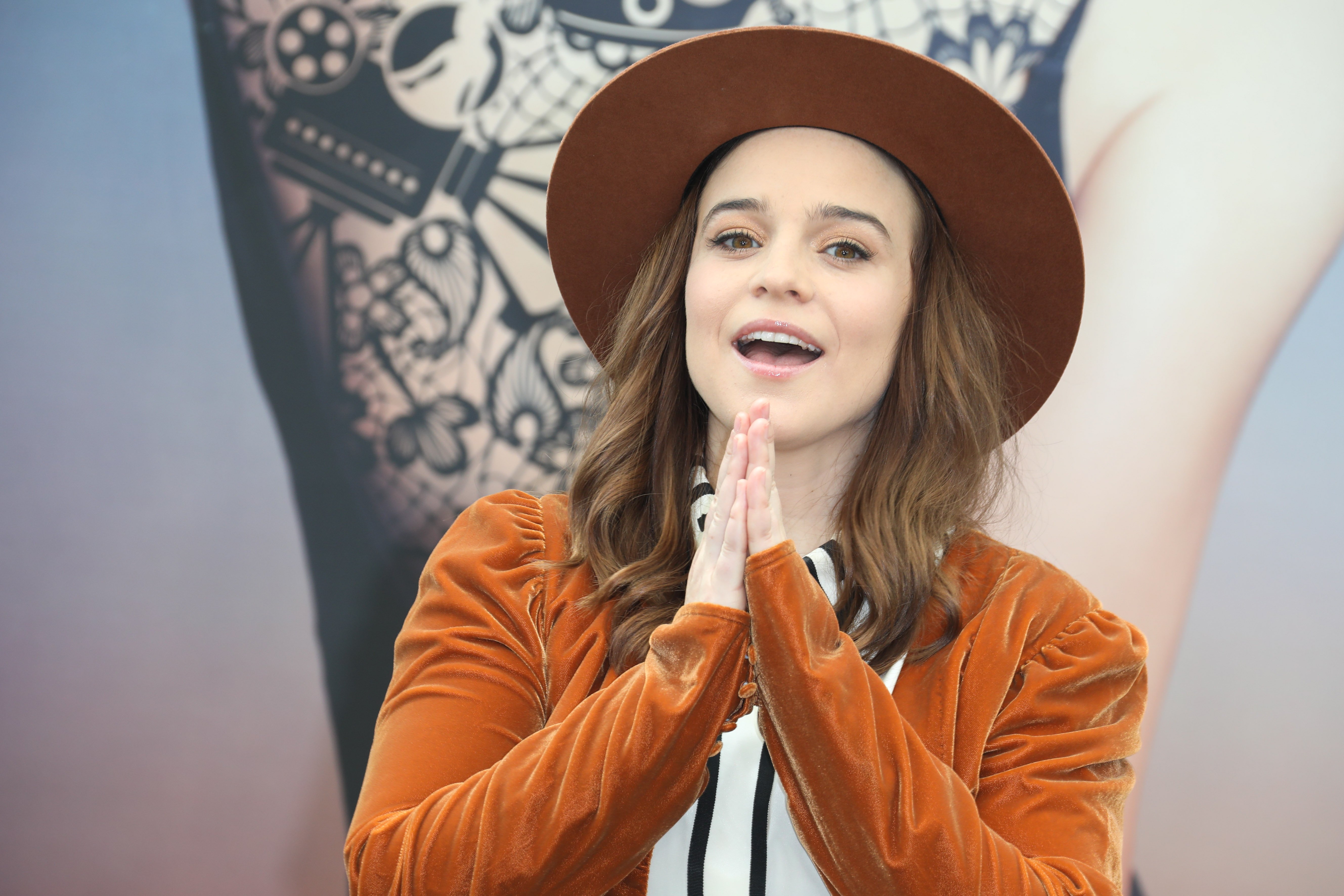 Renee Felice Smith encourages pet parents to ask questions.
