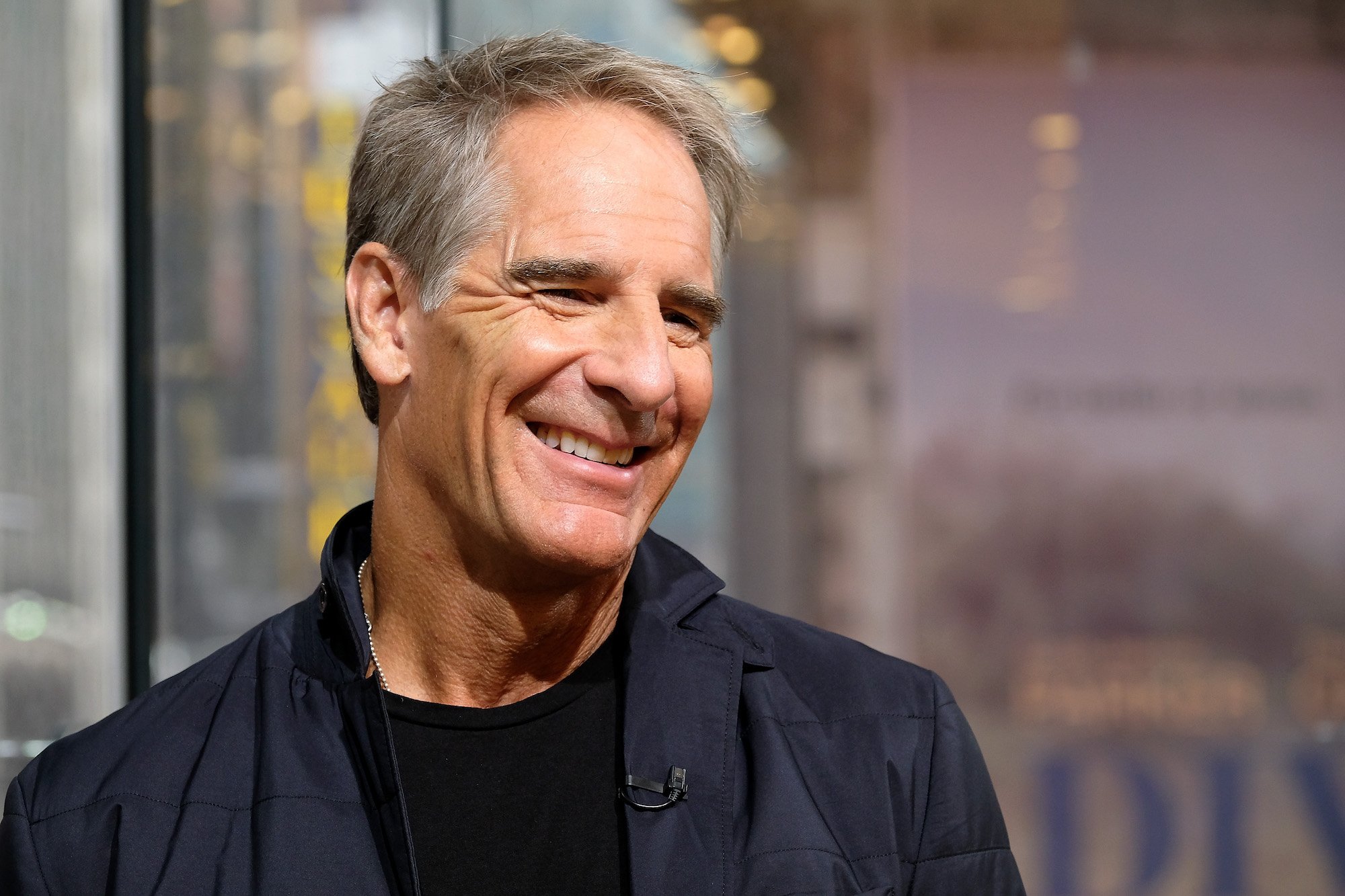 Scott Bakula