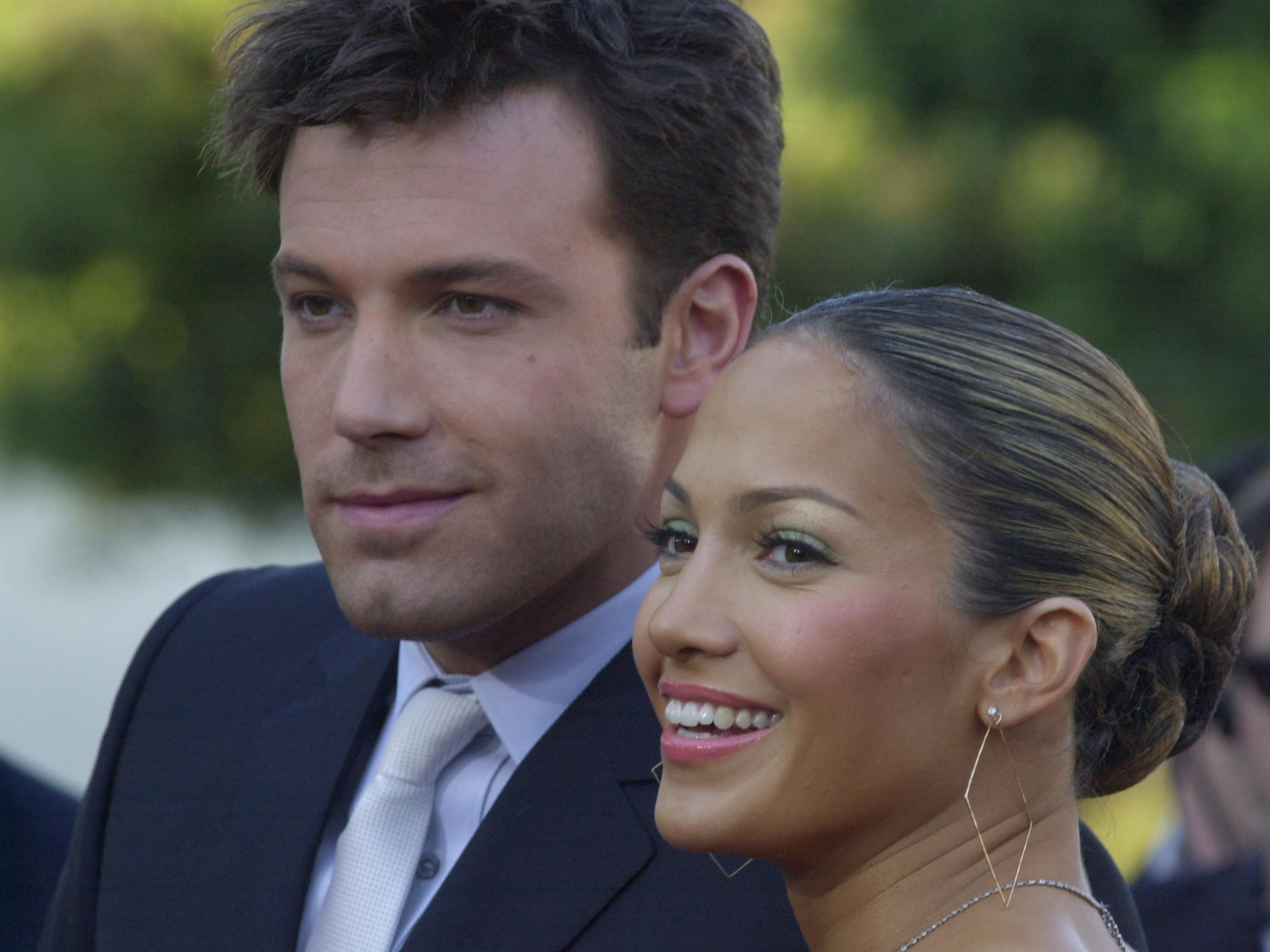 Ben Affleck and Jennifer Lopez on the Daredevil red carpet