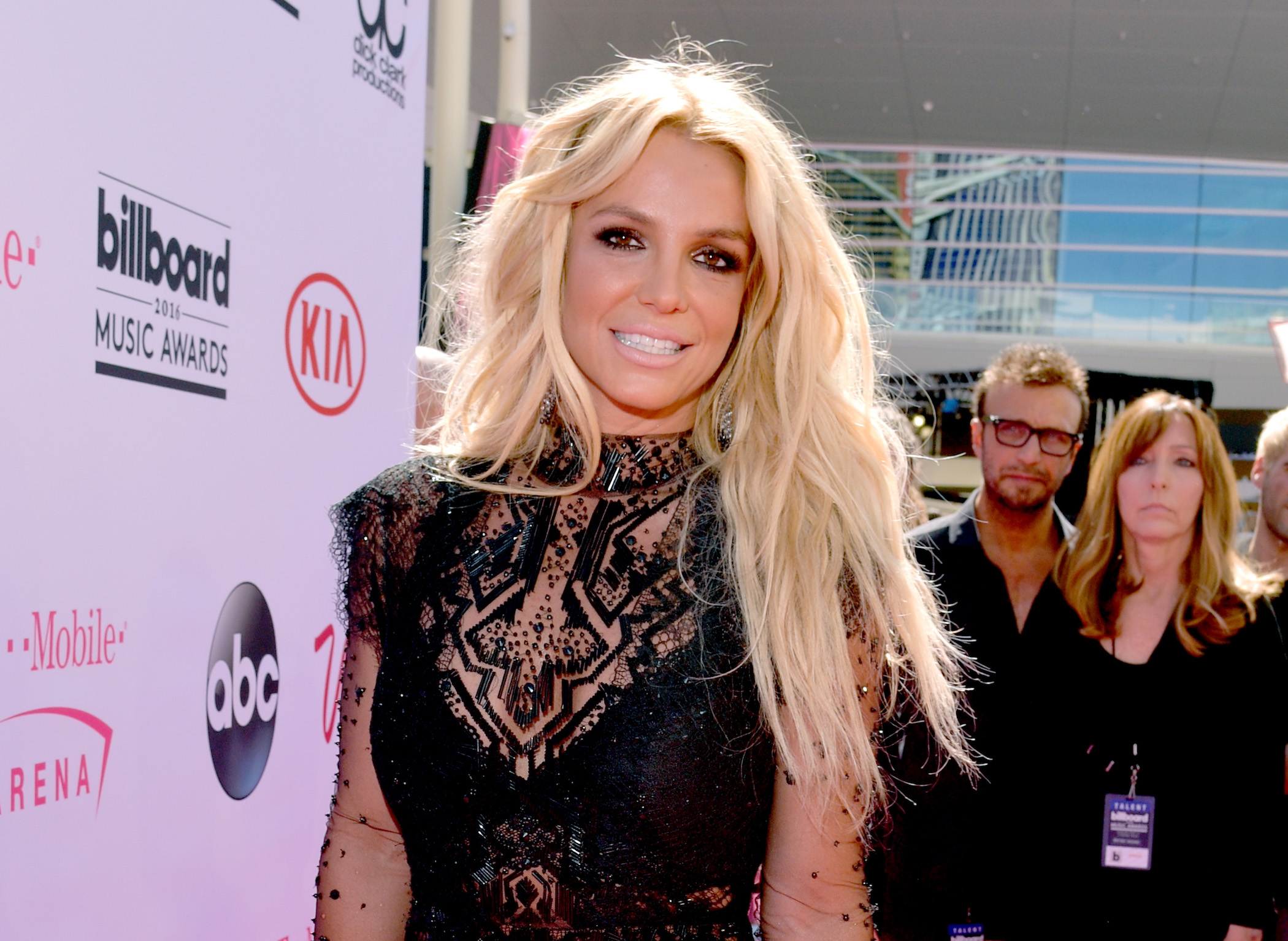 Britney Spears smiling for the camera while attending the 2016 Billboard Music Awards