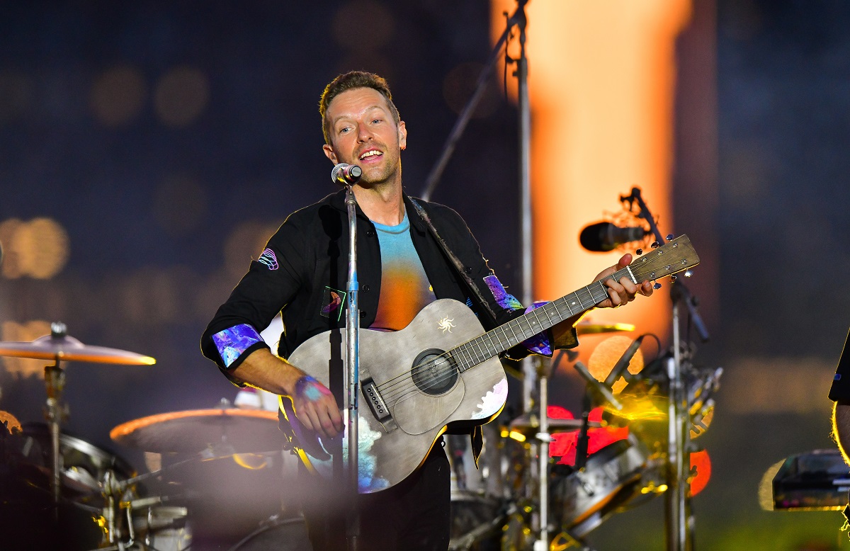 Chris Martin of Coldplay performs during pre-taping of the Macy's 4th of July Firework Show