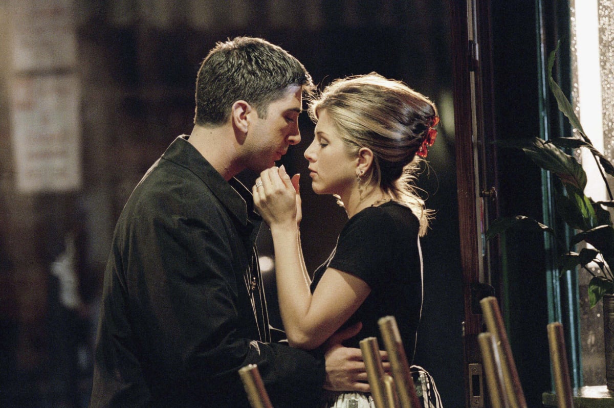 'Friends' stars Jennifer Aniston (Rachel) and David Schwimmer (Ross) from a 1995 episode