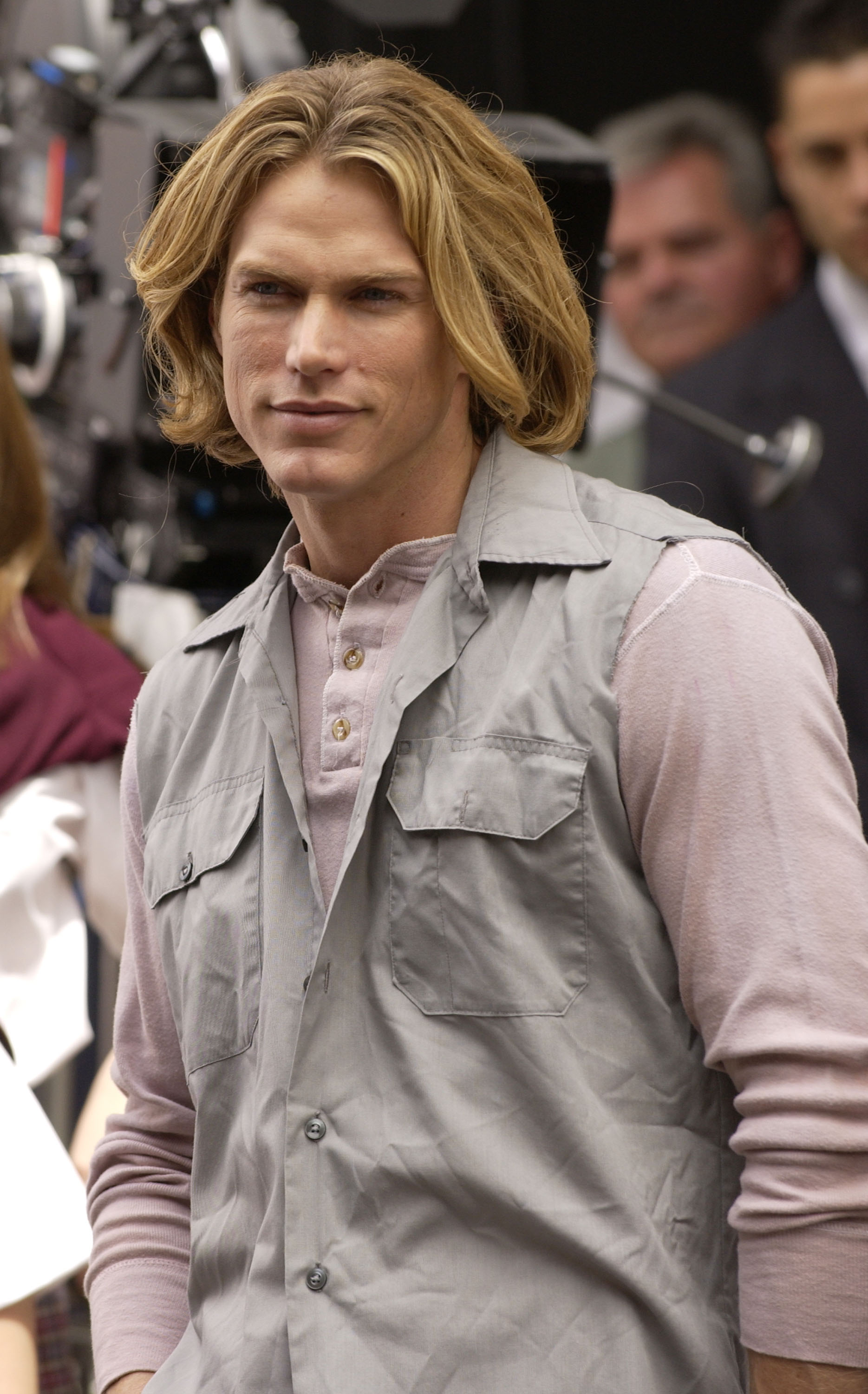 Jason Lewis as Smith Jerrod stands on a street corner on the Upper West Side during the filming of 'Sex and the City'