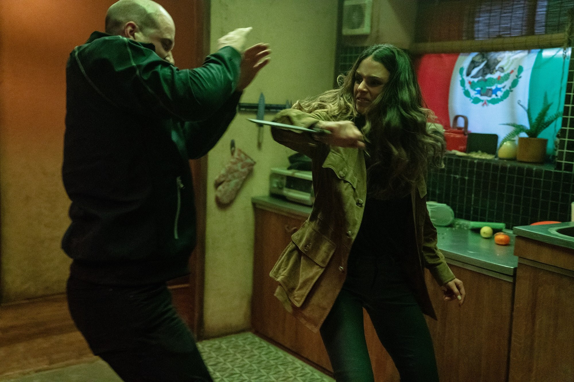 Fast and the Furious OG Jordana Brewster fights a bad guy in F9