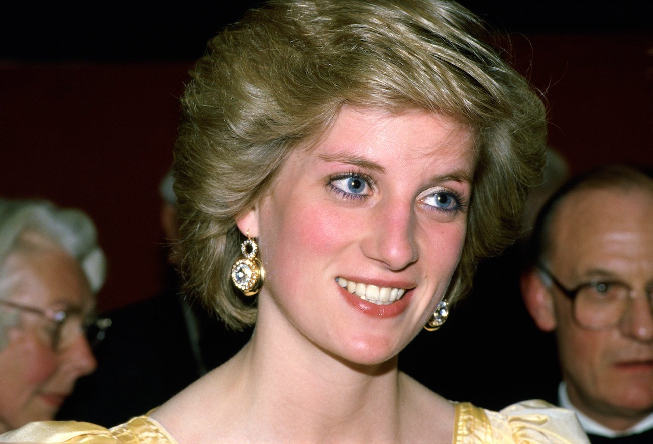 Princess Diana smiling, close up