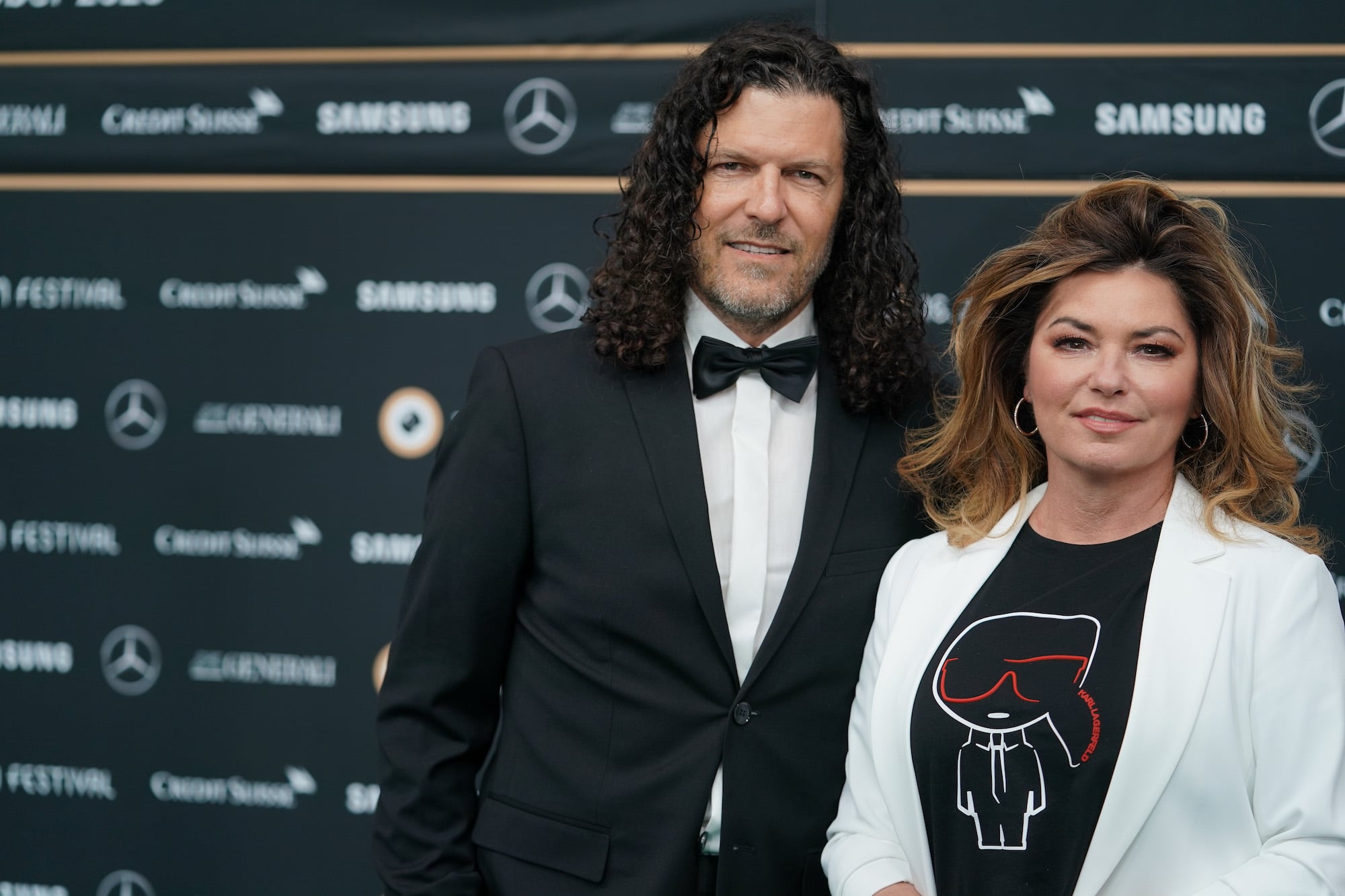 Shania Twain And Her Husband Fell For Each Other After Each Experienced A Shocking Betrayal