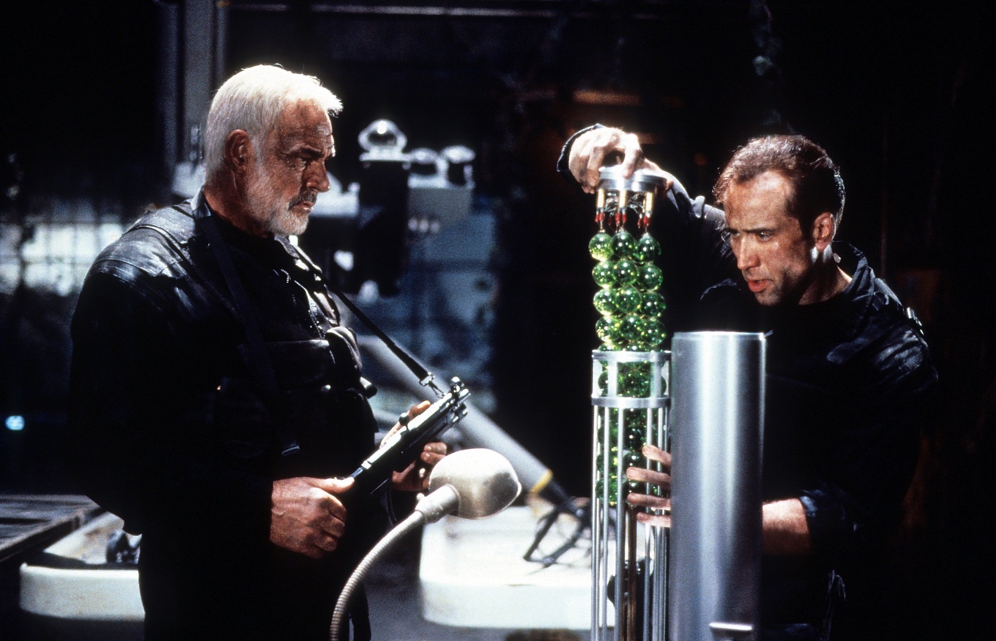 The Rock: Sean Connery watches Nicolas Cage defuse a rocket