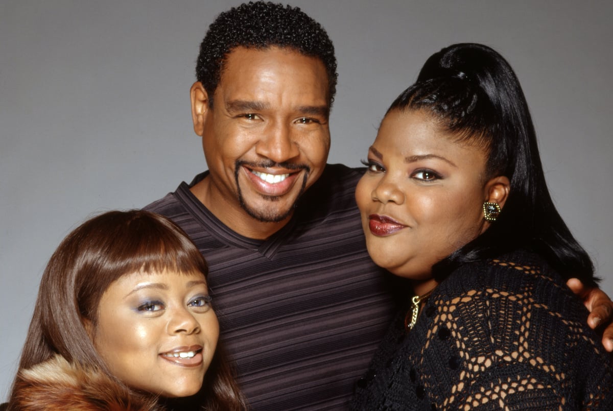 The cast of 'The Parkers' smiling for a promotional photo for the show