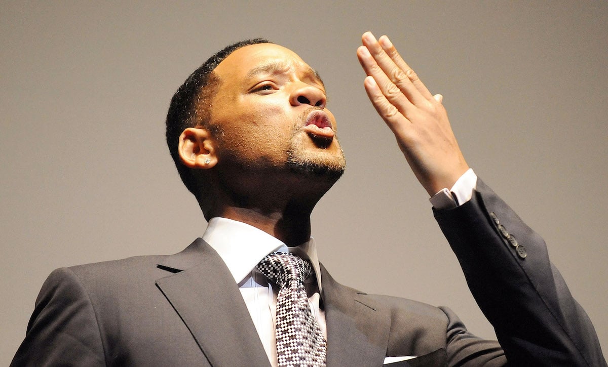 Will Smith blows kisses to fans at the 'Hancock' Japan Premiere