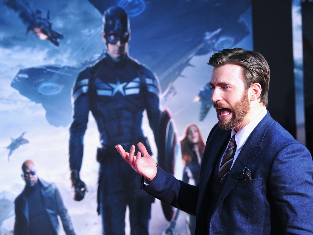 Chris Evans arrives at the premiere Of Marvel's "Captain America: The Winter Soldier