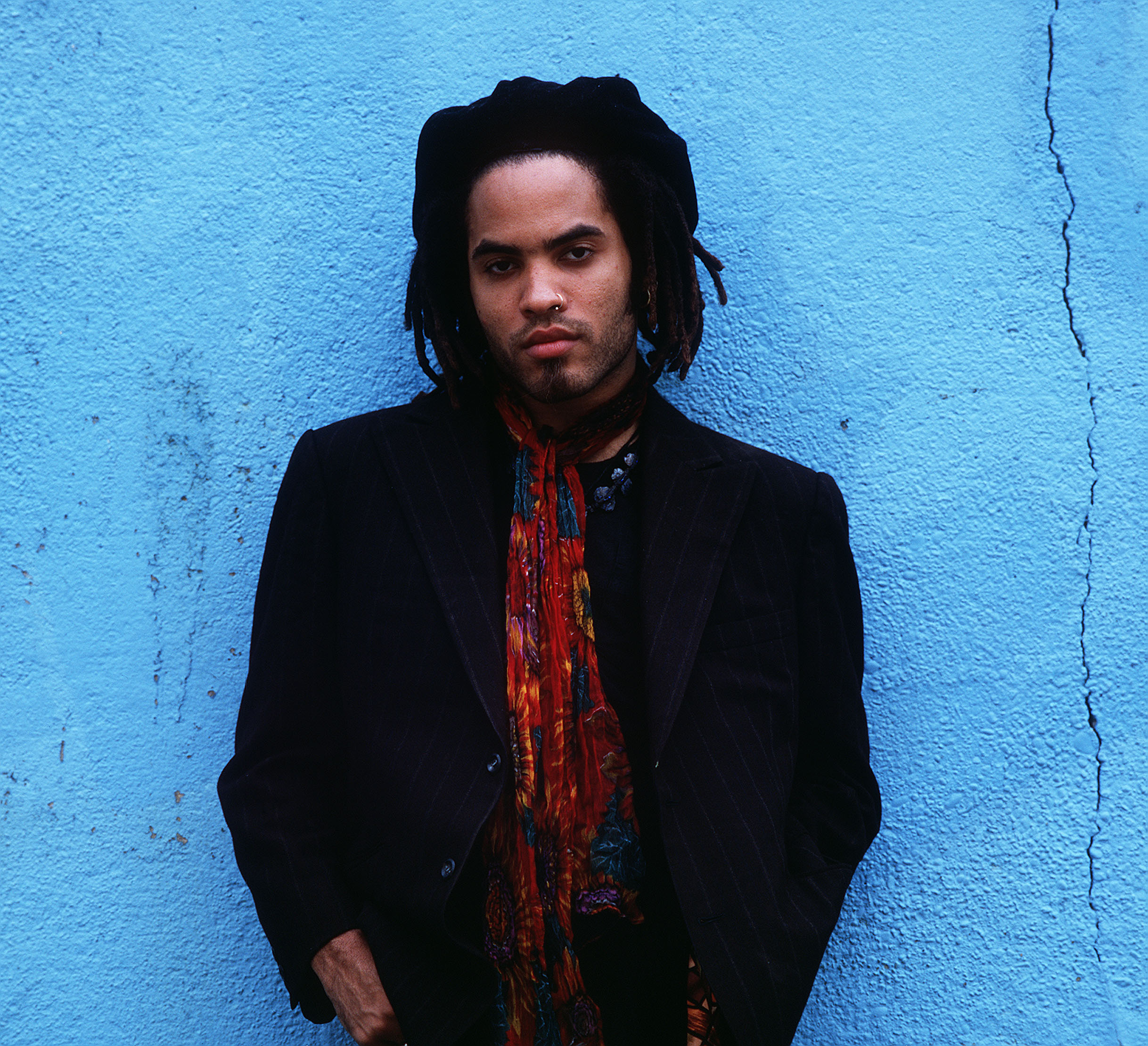 Lenny Kravitz wearing a scarf