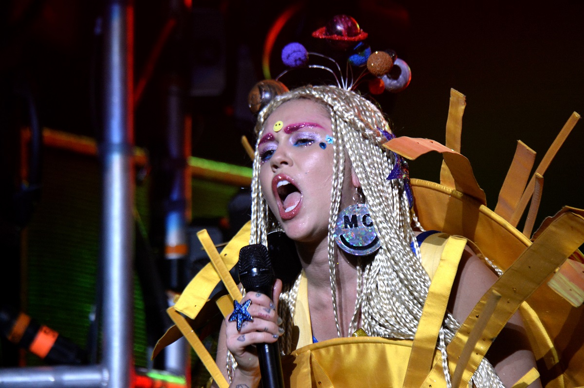 Miley Cyrus performs during her Dead Petz Tour on December 19, 2015, in Los Angeles, California.