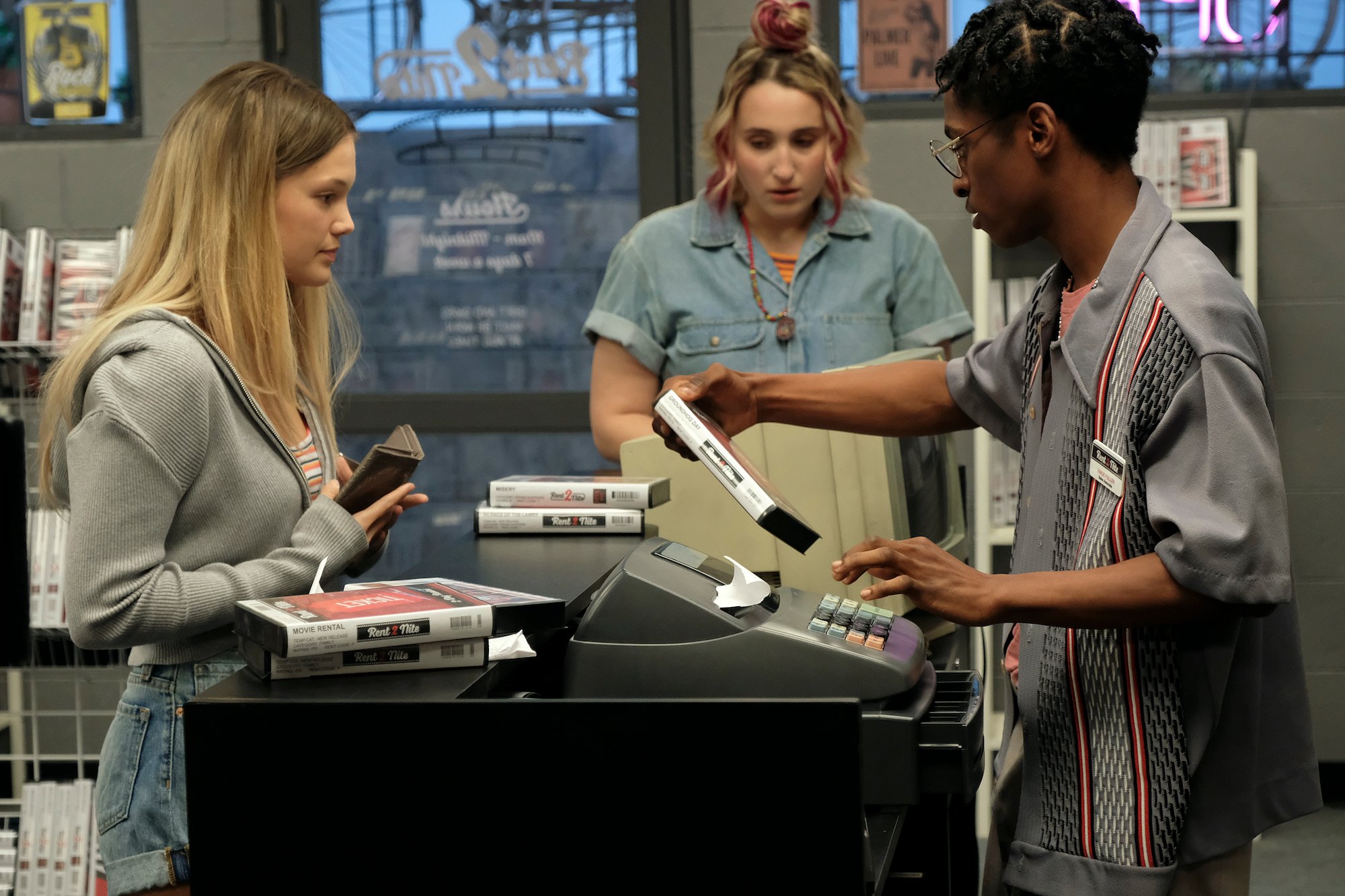'CRUEL SUMMER' Episode 3, "Off With a Bang" OLIVIA HOLT as Kate Wallis, HARLEY QUINN SMITH as Mallory, and ALLIUS BARNES as Vince in the Freeform show