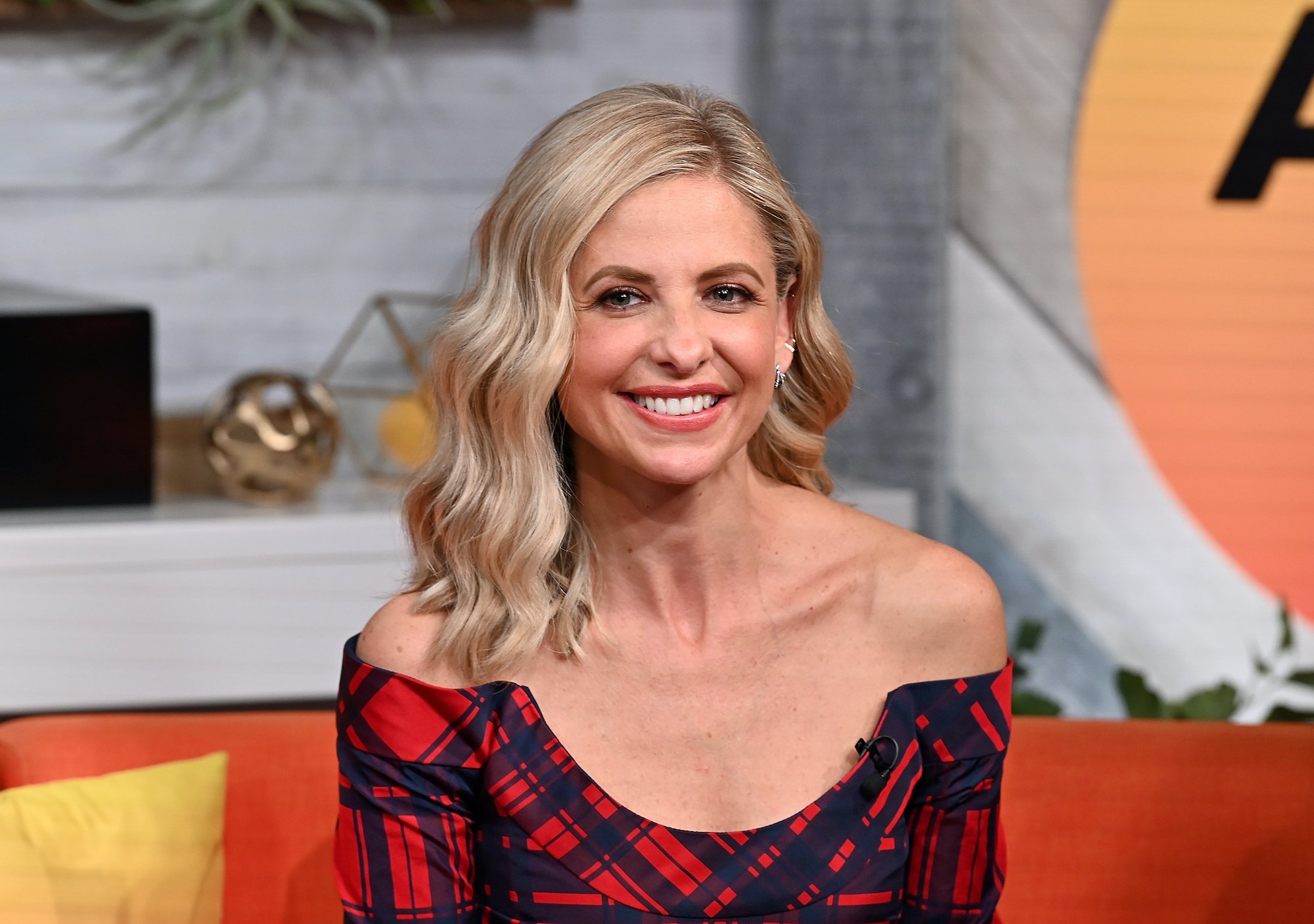 Sarah Michelle Gellar smiling