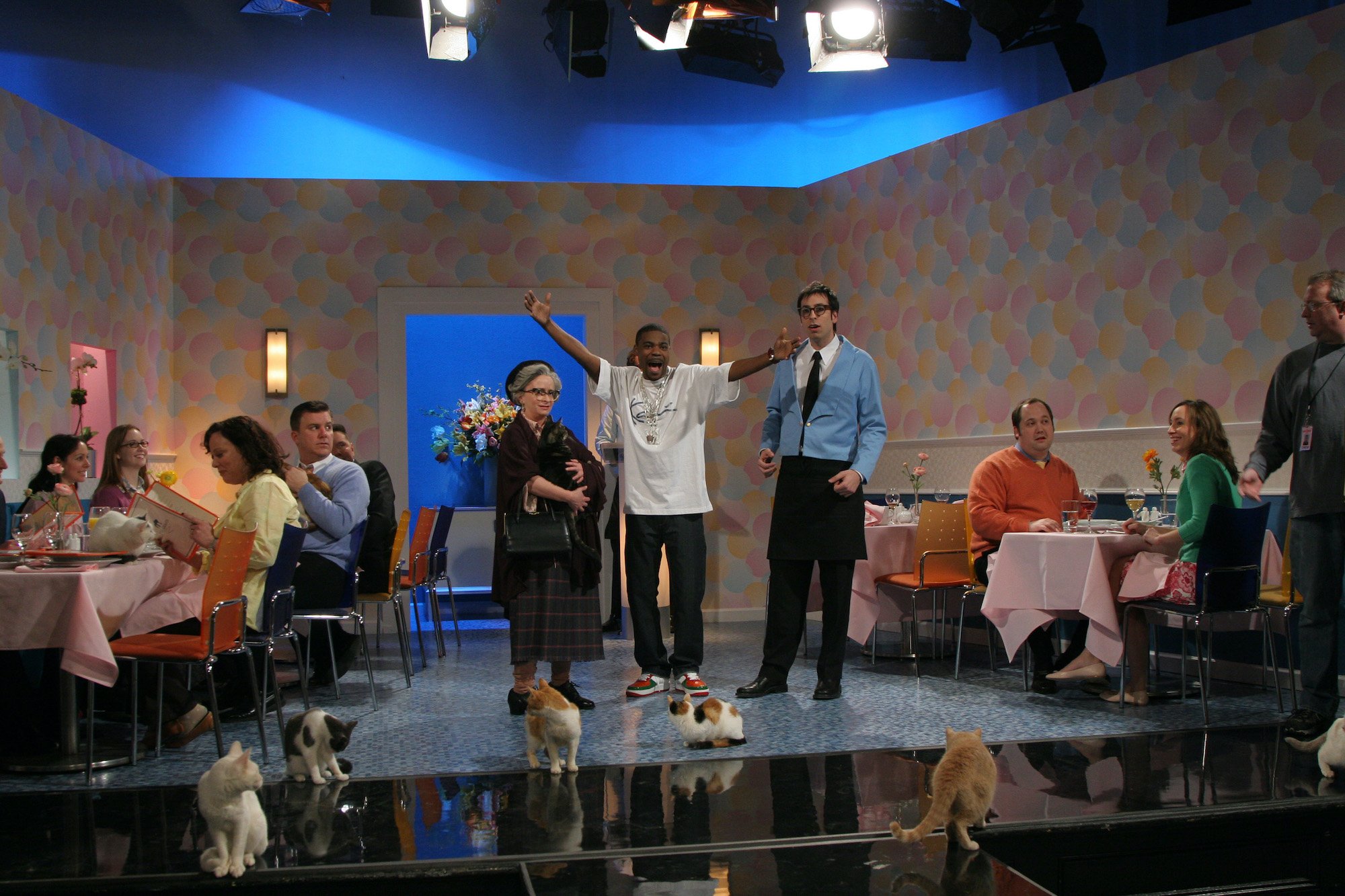 Rachel Dratch as Jenna de Carlo, Tracy Morgan as Tracy Jordan, Lonny Ross as Josh Girard 