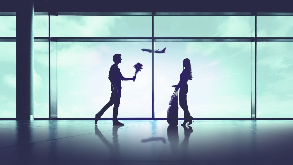 Silhouette of couple in airport for '90 Day FIancé UK'