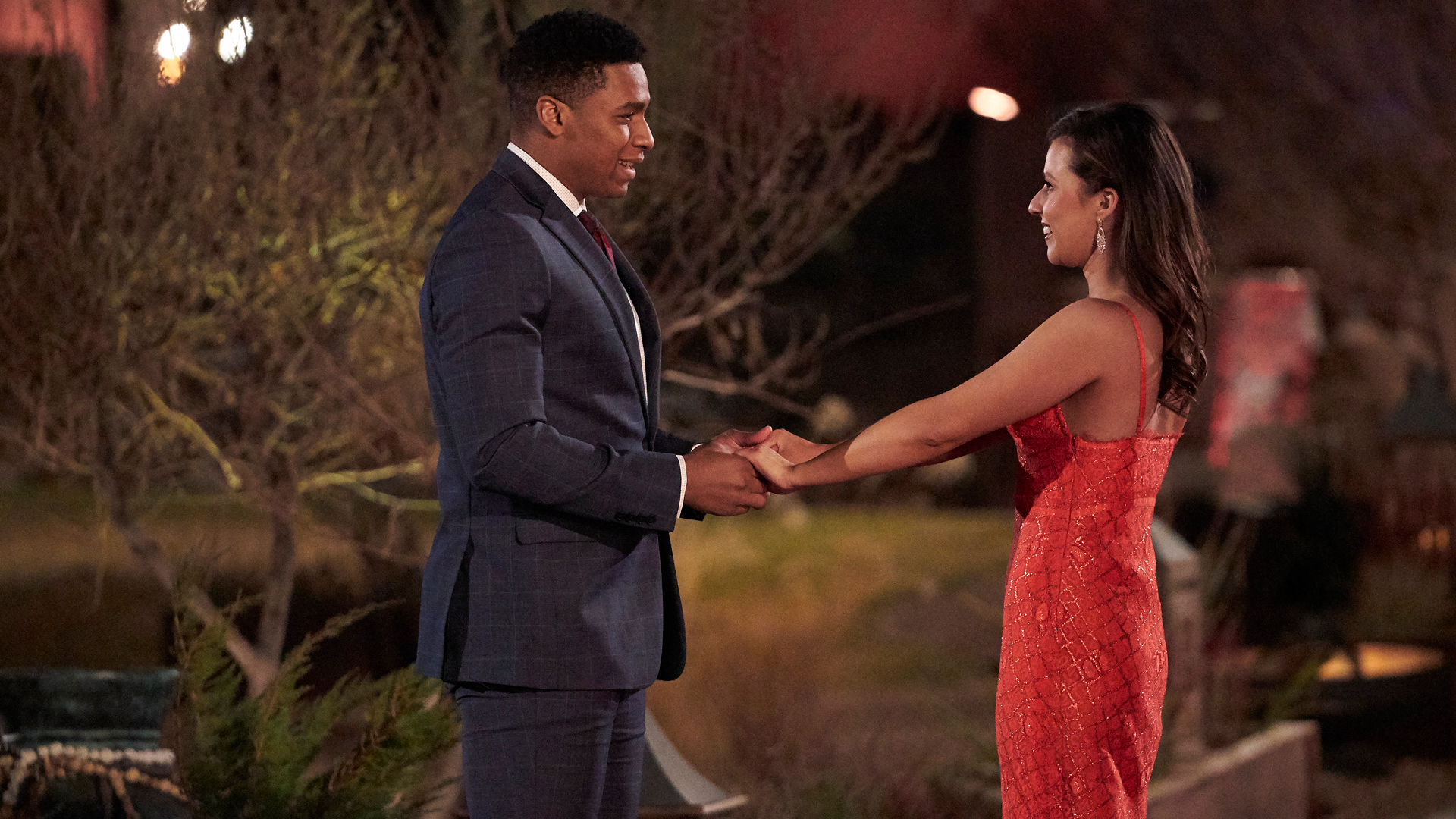 Andrew Spencer (Andrew S.) meets Katie Thurston in ‘The Bachelorette’ Season 17 premiere