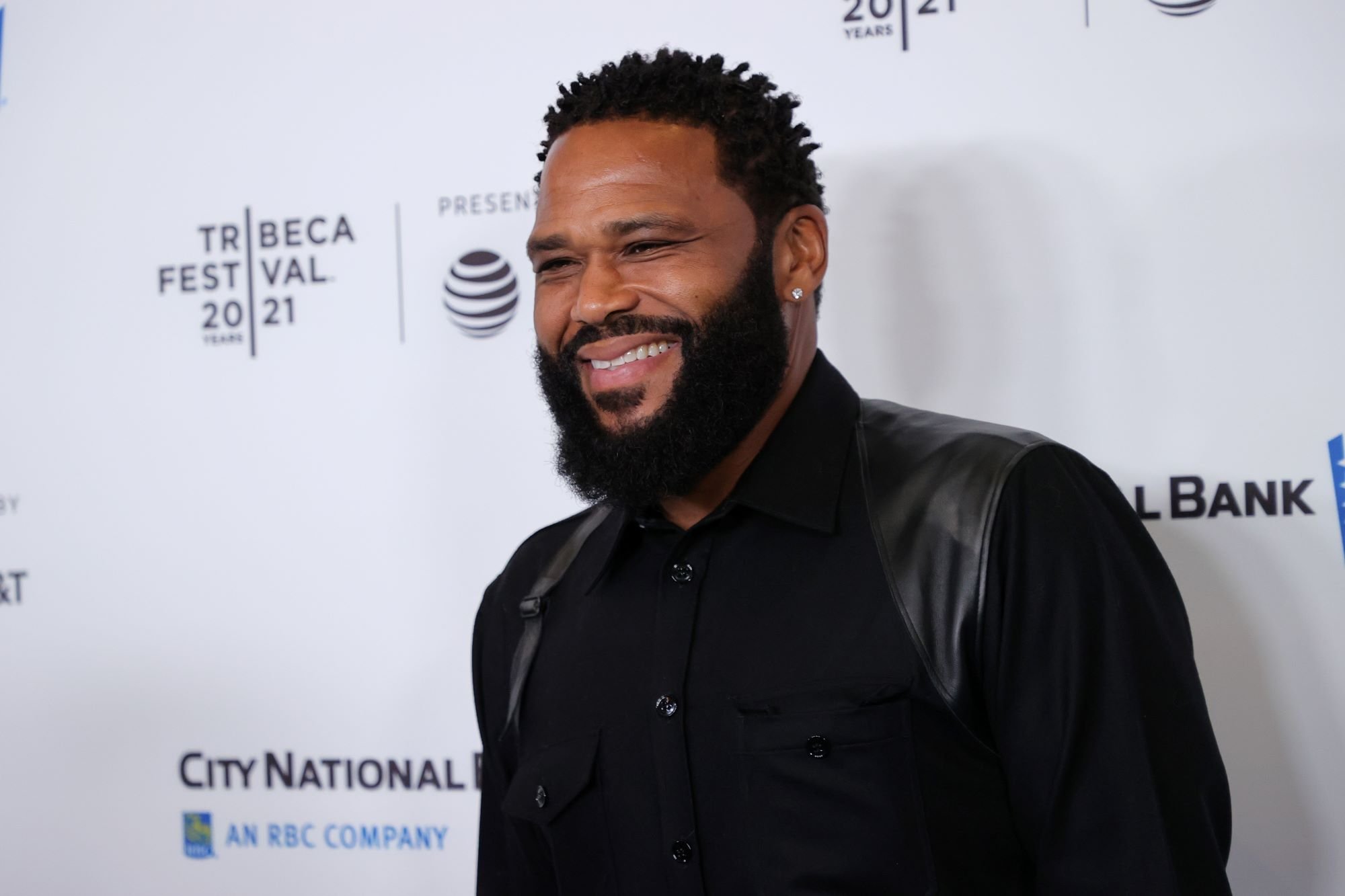 Actor Anthony Anderson attending a premiere at the 2021 Tribeca Festival
