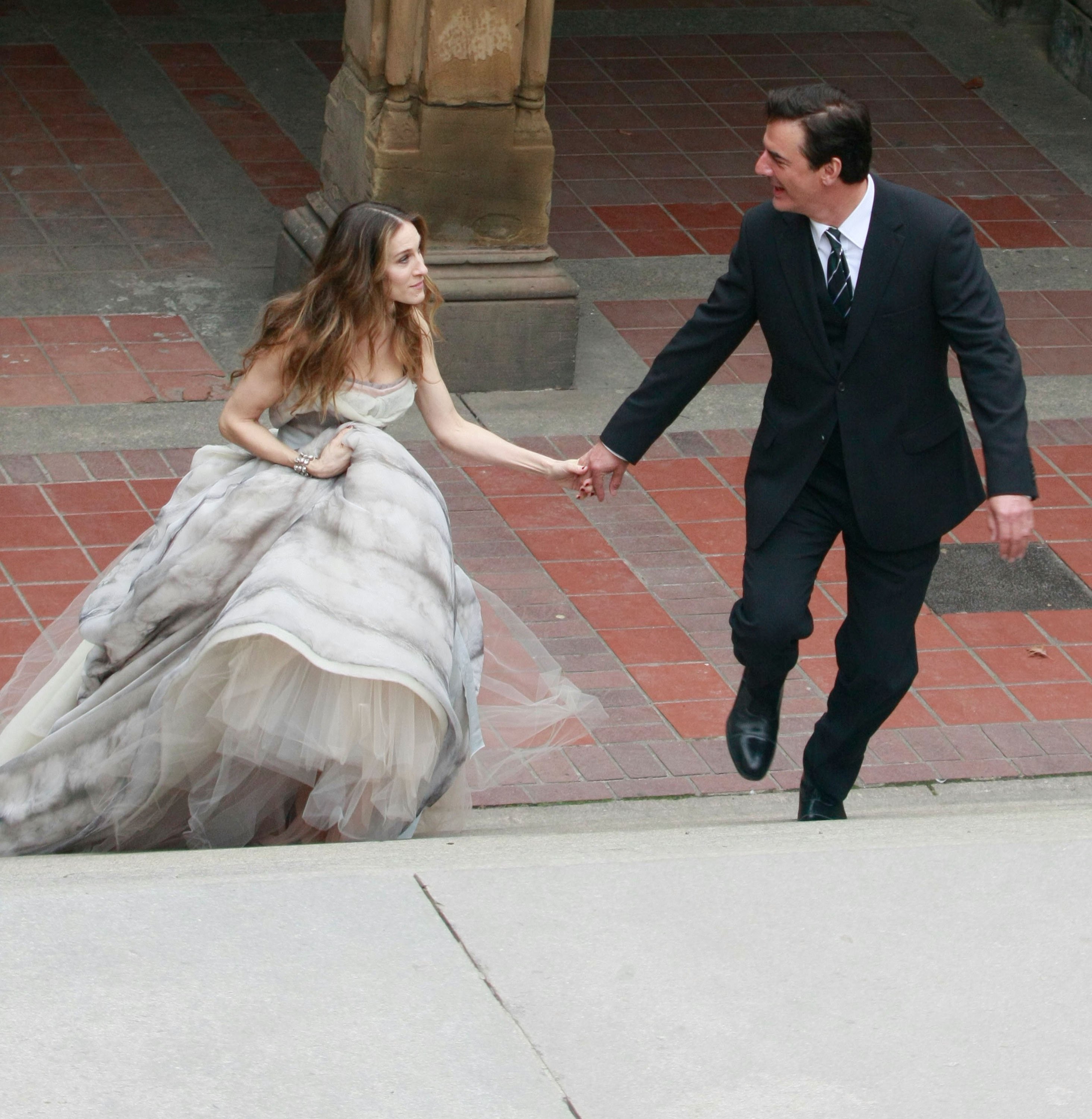 Sarah Jessica Parker and Chris Noth pose for photographer, Annie Lebovitz in Central Park in 2008