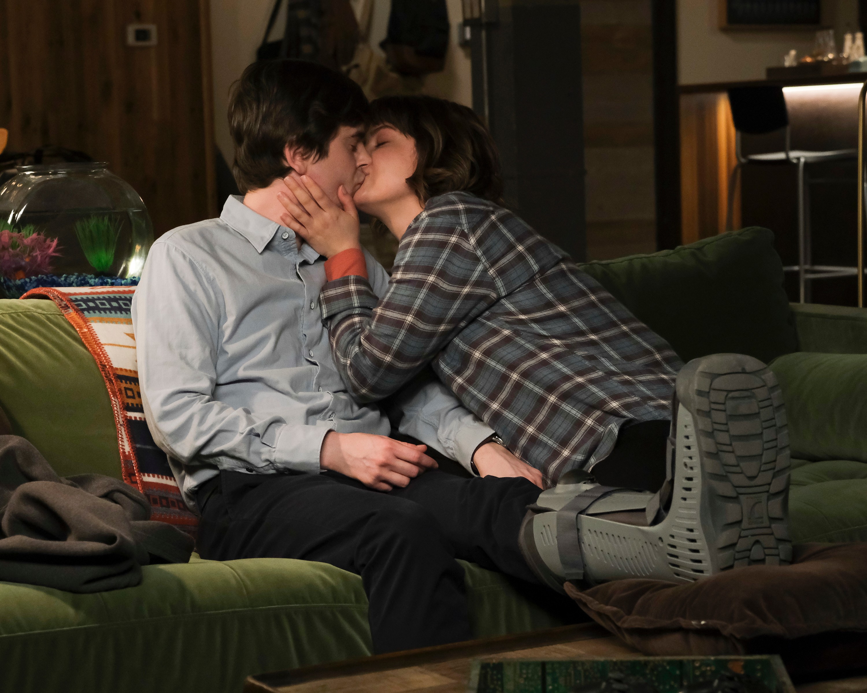 Freddie Highmore and Paige Spara on 'The Good Doctor'