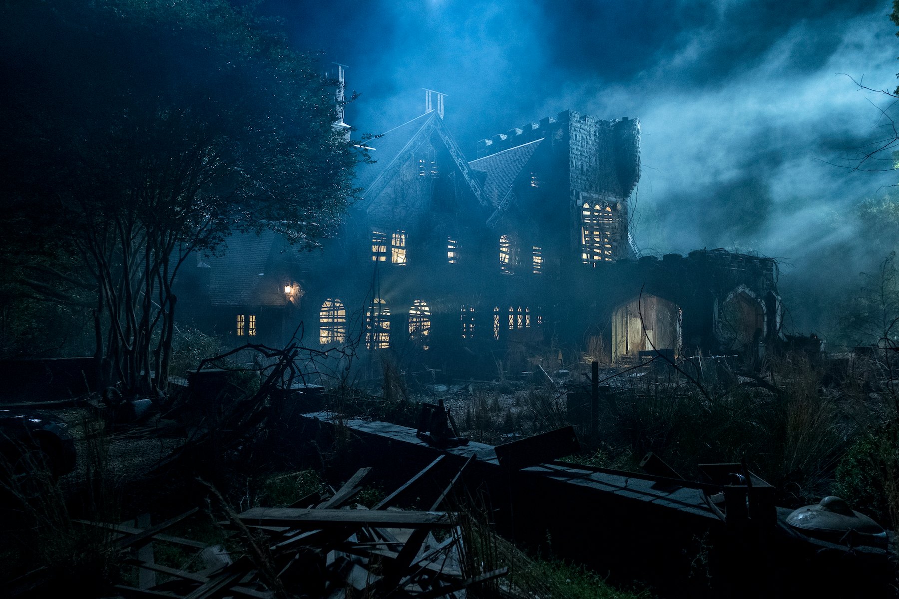 A run-down mansion in a still from 'The Haunting of Hill House'