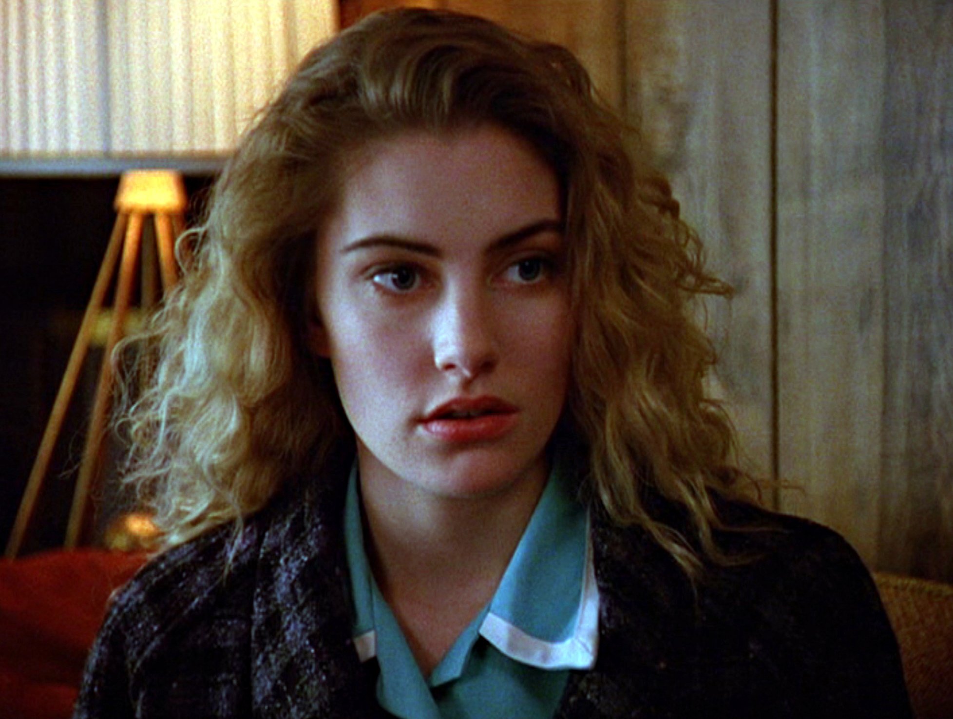 Madchen Amick as Shelly in 'Twin Peaks'