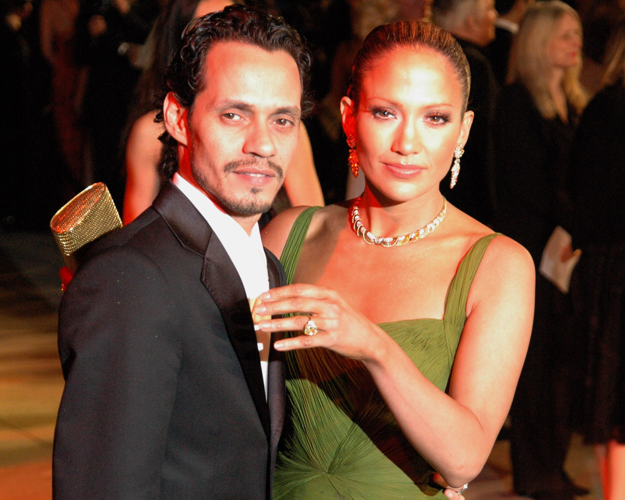 Marc Anthony and Jennifer Lopez attending the 2006 Vanity Fair Oscar Party