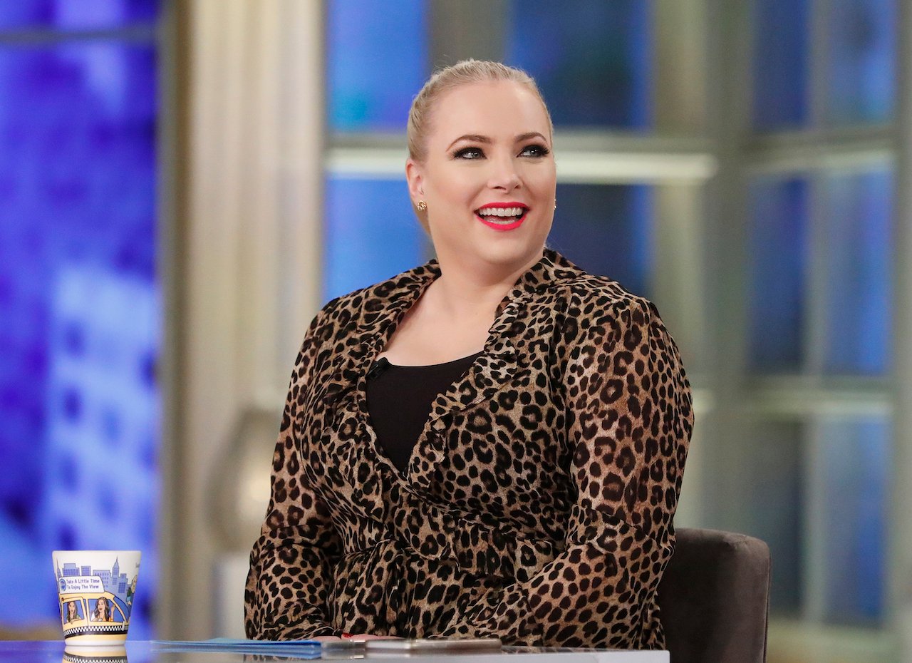 Meghan McCain at the table of 'The View' 