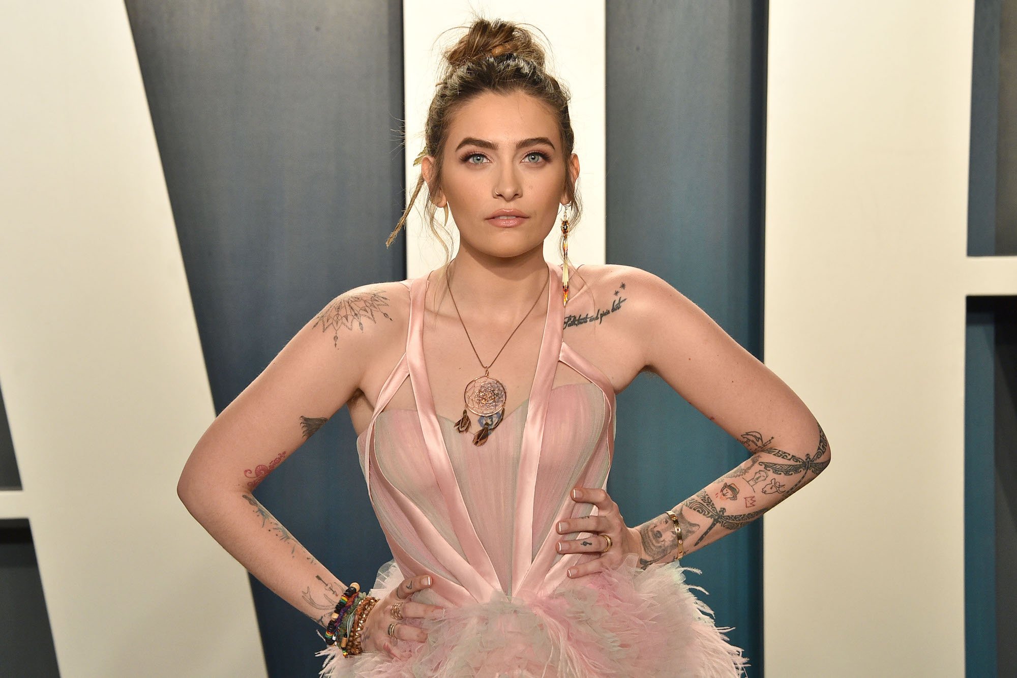 Paris Jackson with her hands on her hips at the Vanity Fair Oscar party