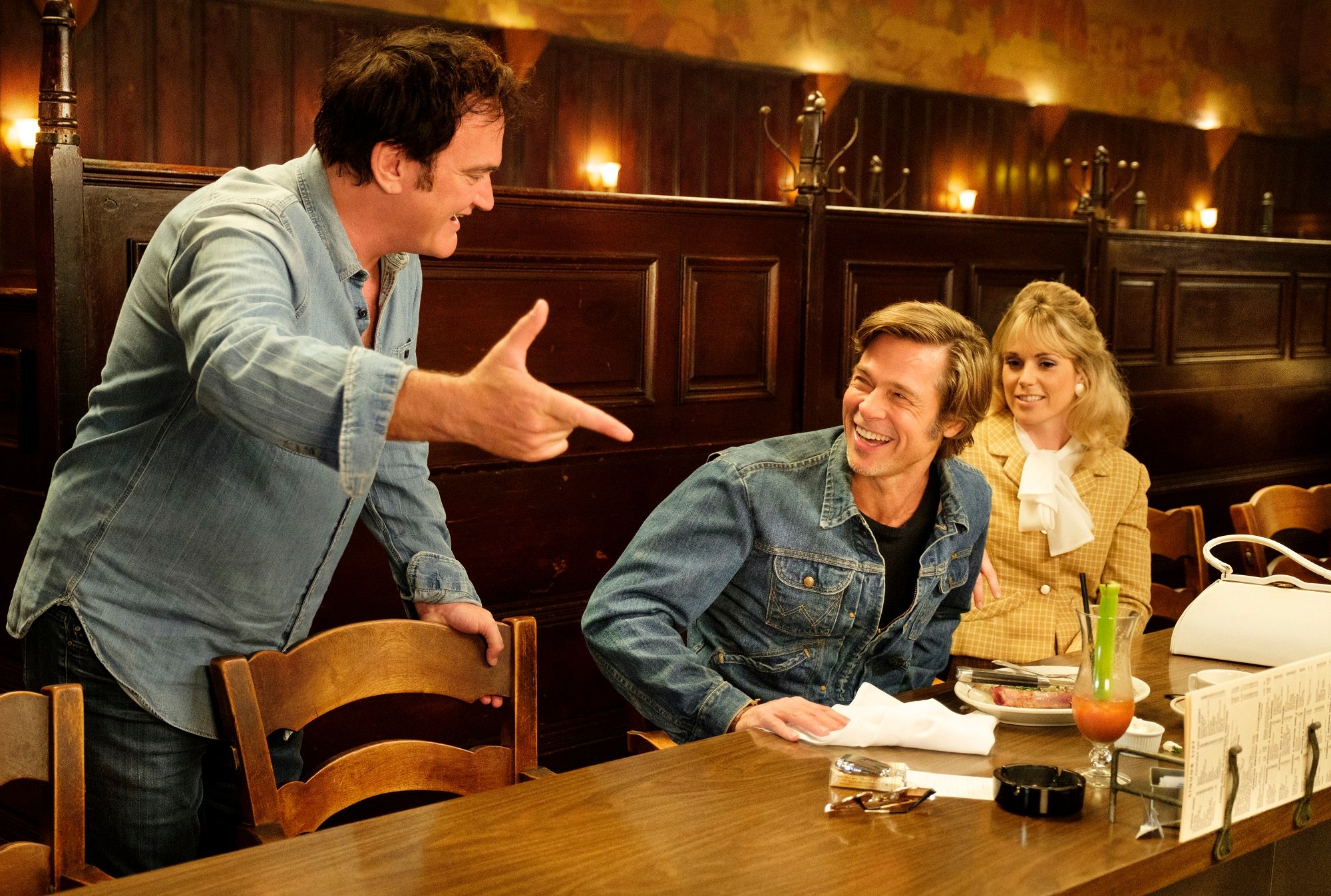 Quentin Tarantino directs Brad Pitt in a bar