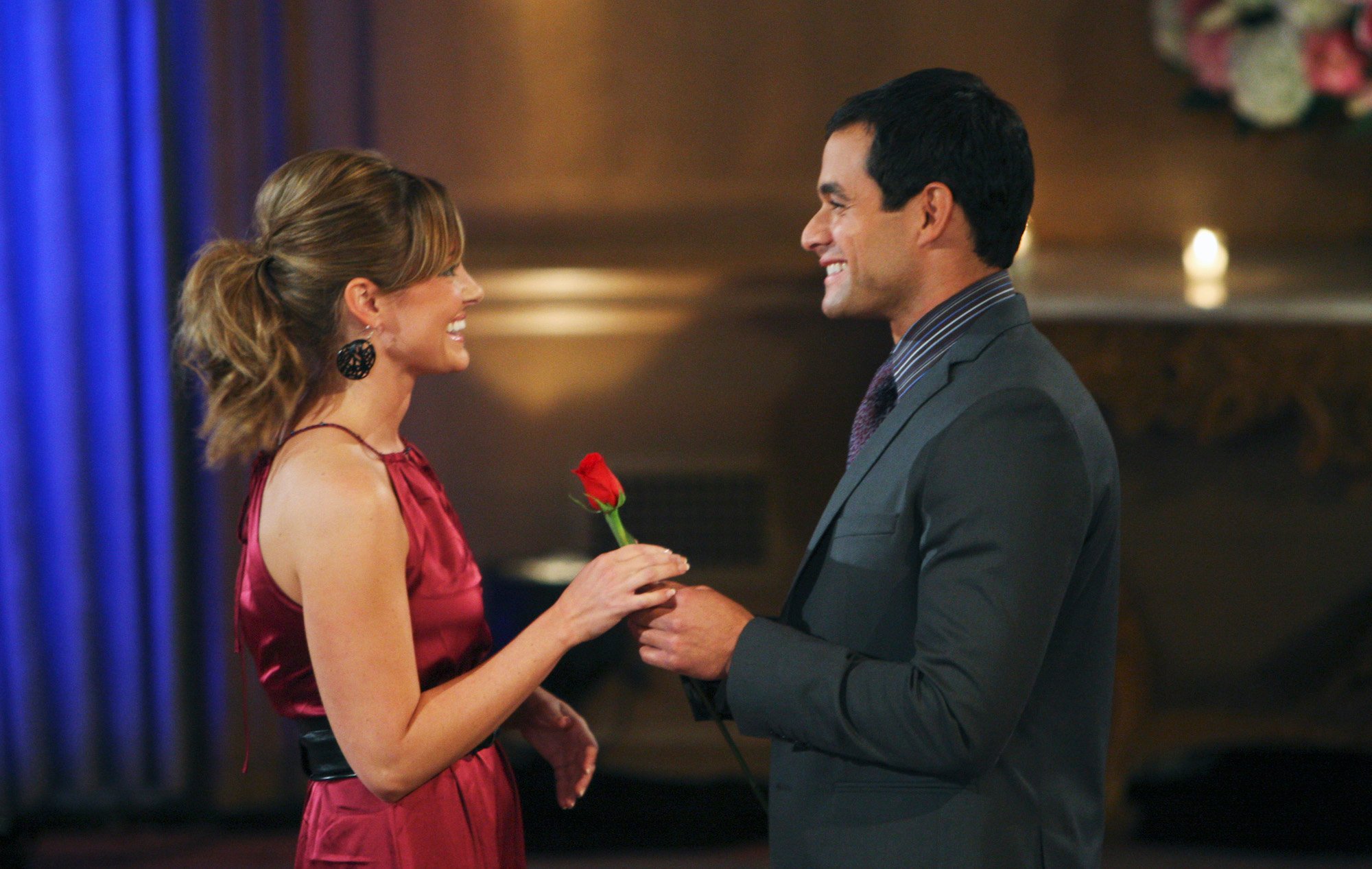 Molly Malaney and Jason Mesnick exchanging a rose after 'The Bachelor' application process