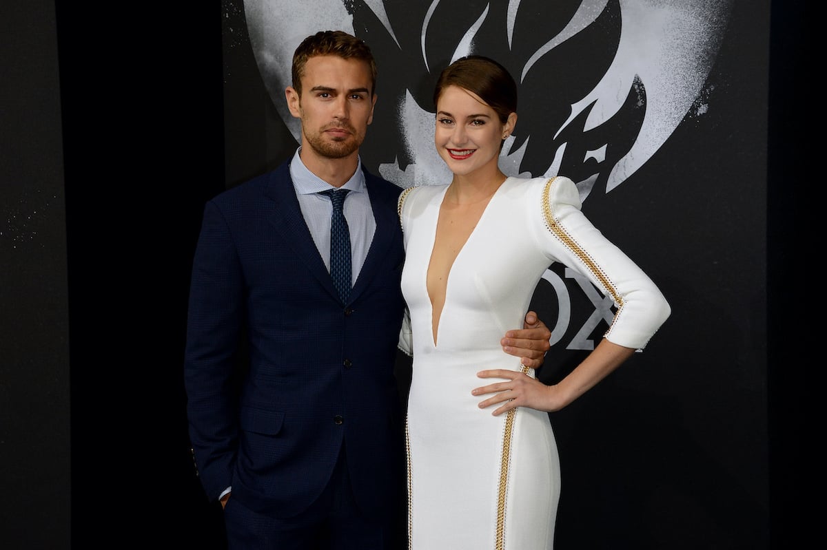 Theo James and Shailene Woodley attend a premiere for Di'vergent'