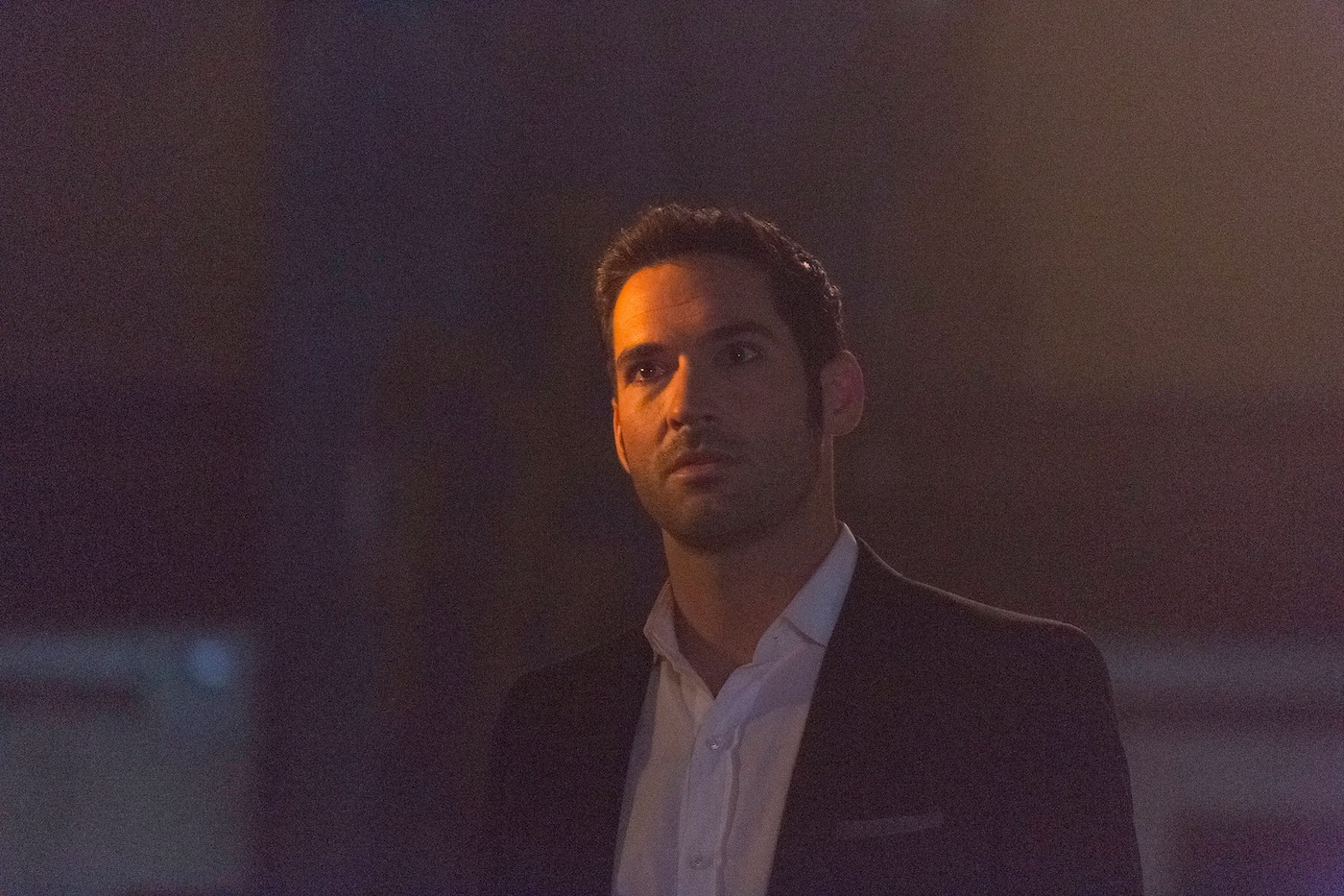 Actor Tom Ellis as Lucifer in the 'Weaponizer' episode of 'Lucifer' Season 2