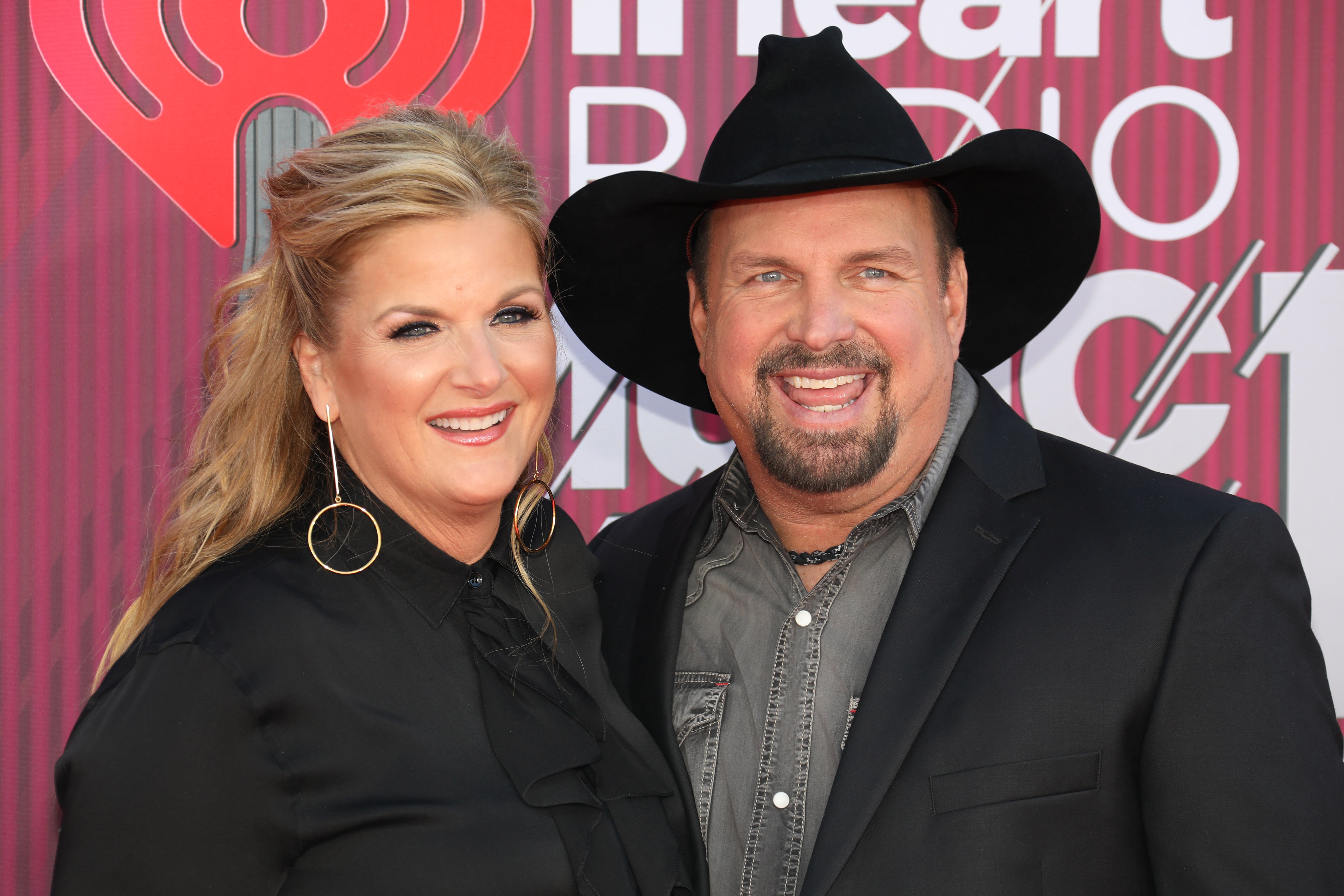 Trisha Yearwood and Garth Brooks 