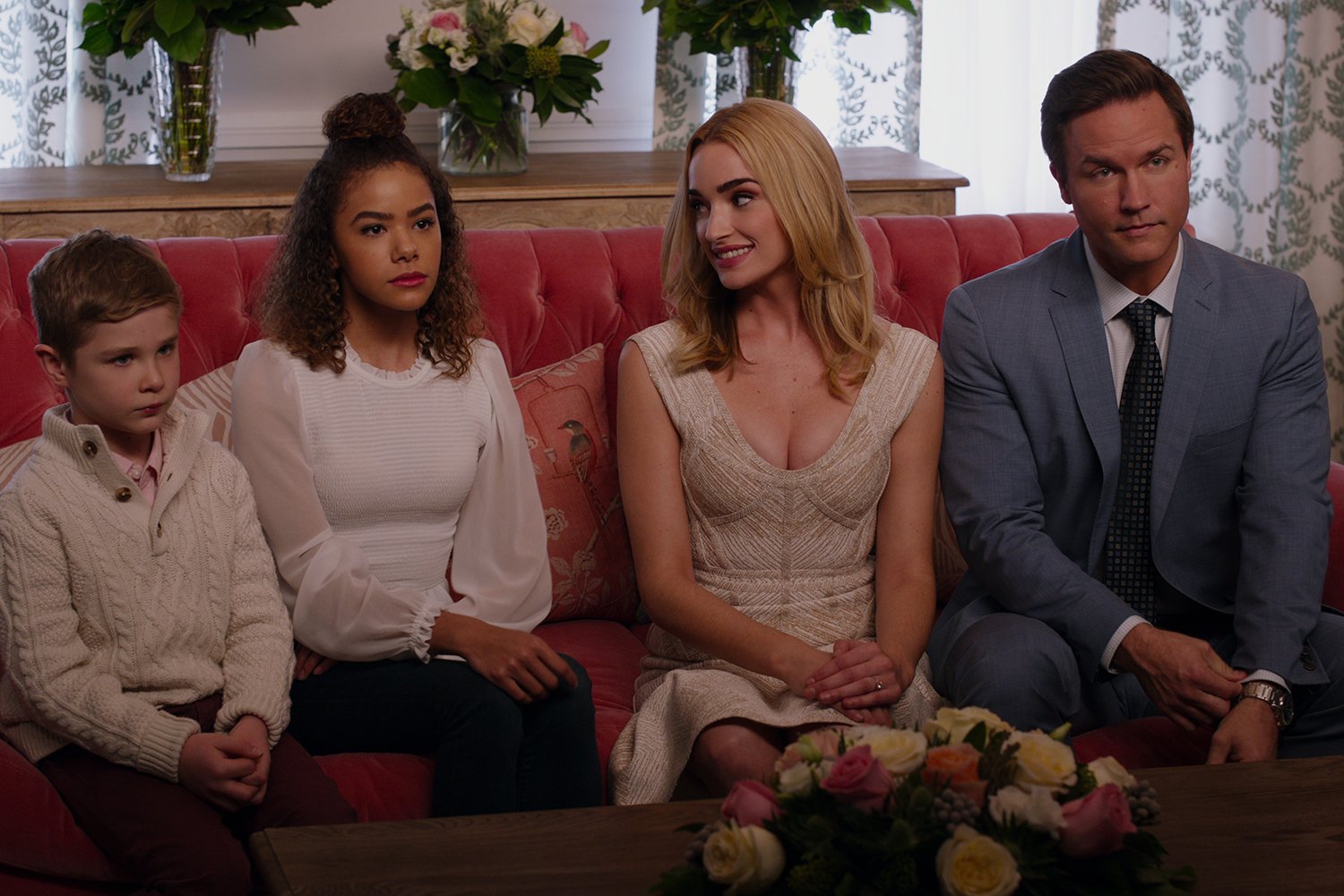 Diesel La Torraca, Antonia Gentry, Brianne Howey, and Scott Porter in 'Ginny and Georgia'