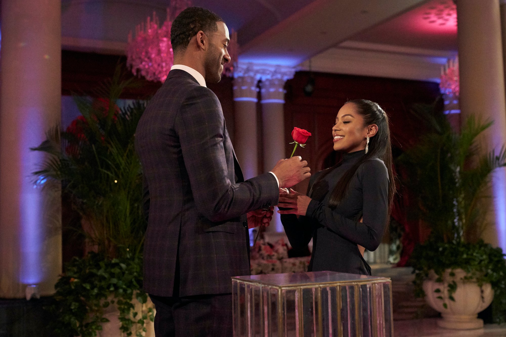 'The Bachelor' engagement rings are a big deal. This is Matt James handing out a rose.