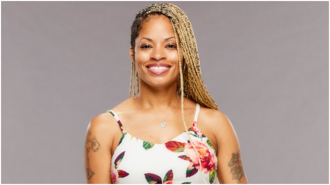 Tiffany Mitchell poses for 'Big Brother 23' cast photo