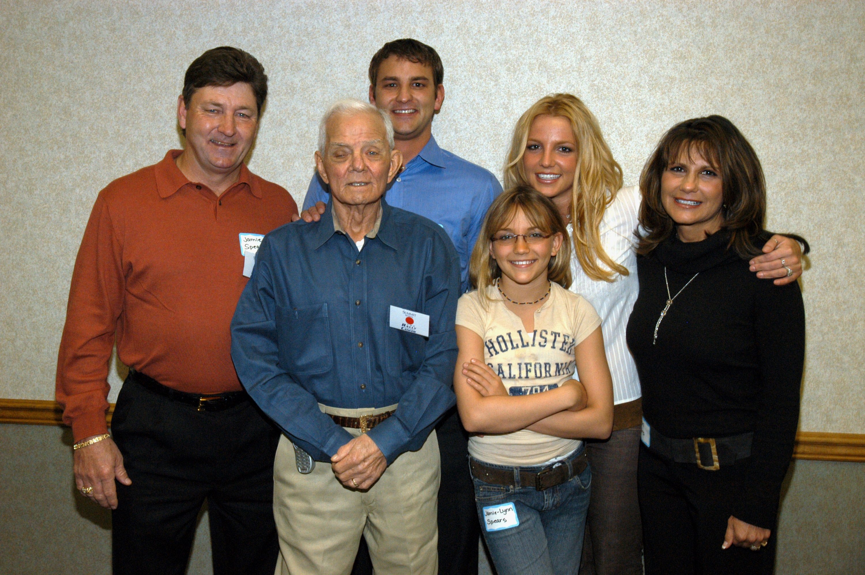 Britney Spears' father, Jamie Spears, Bryan Spears, grandfather June, Jamie-Lynn Spears, Britney Spears and Lynne Spears