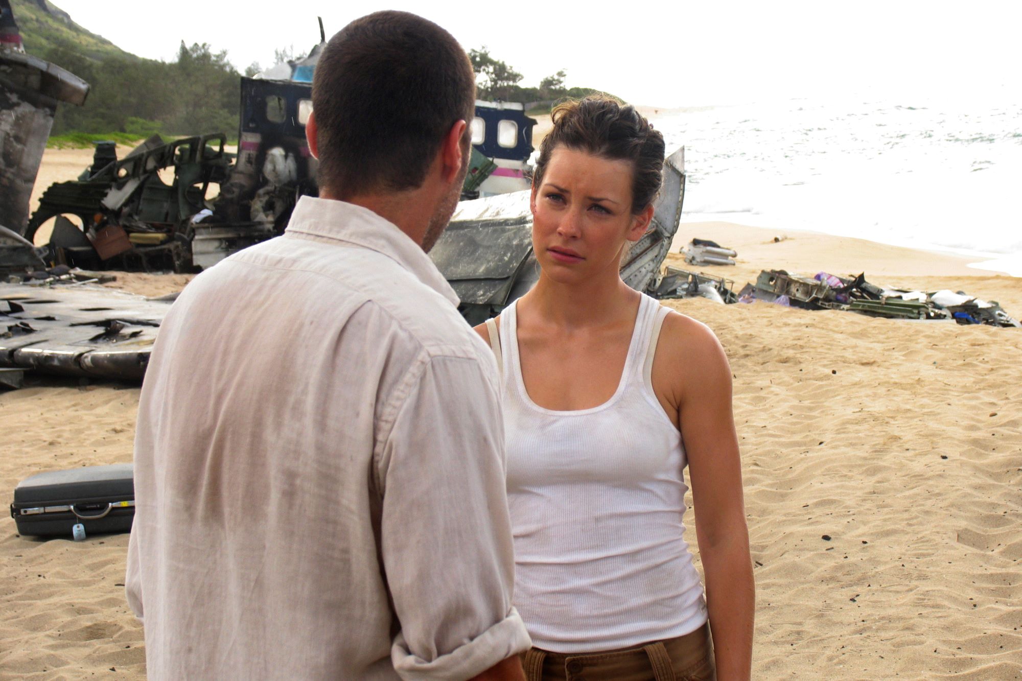 Evangeline Lilly as Kate Austen on the set of 'Lost'