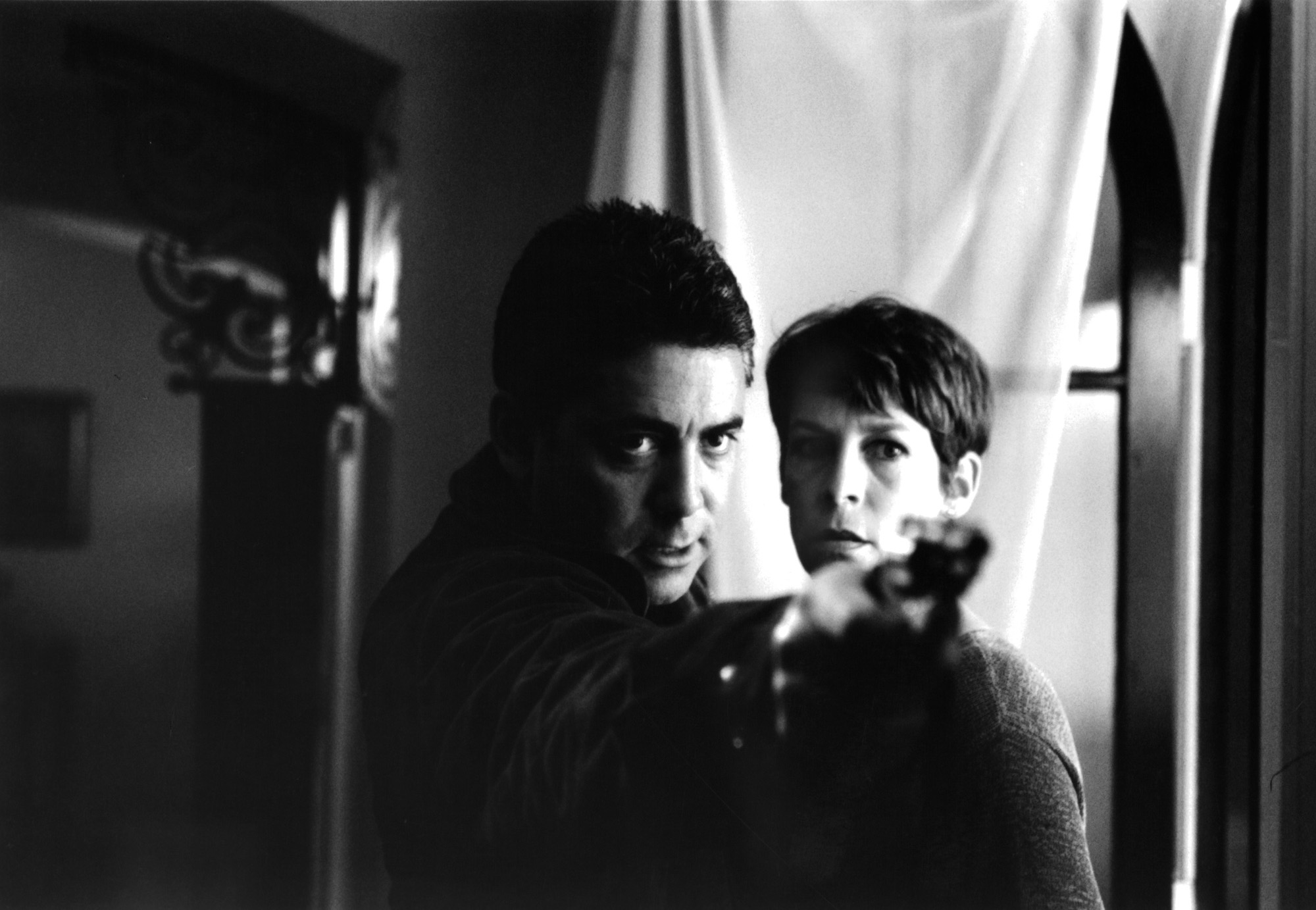 Adam Arkin and Jamie Lee Curtis in a black and white still from 'Halloween H20'