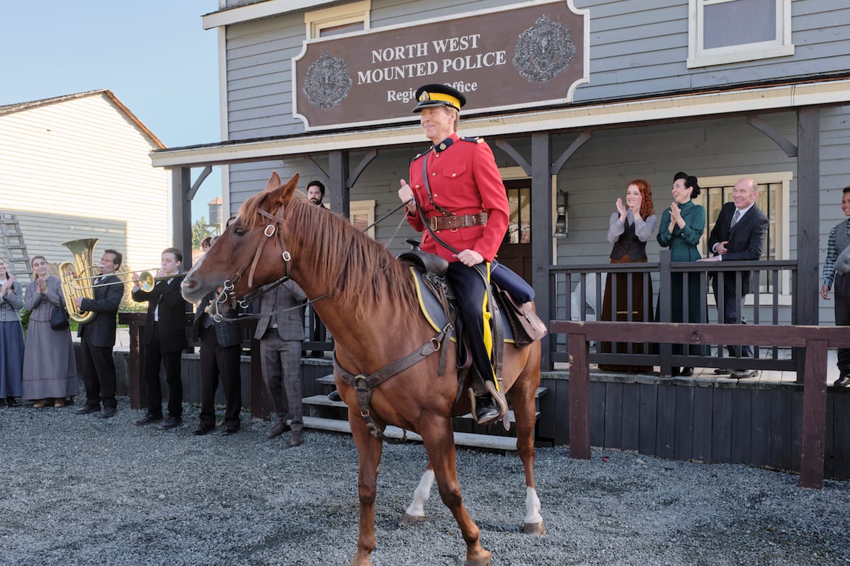 Bill Avery riding a horse in 'When Calls the Heart'