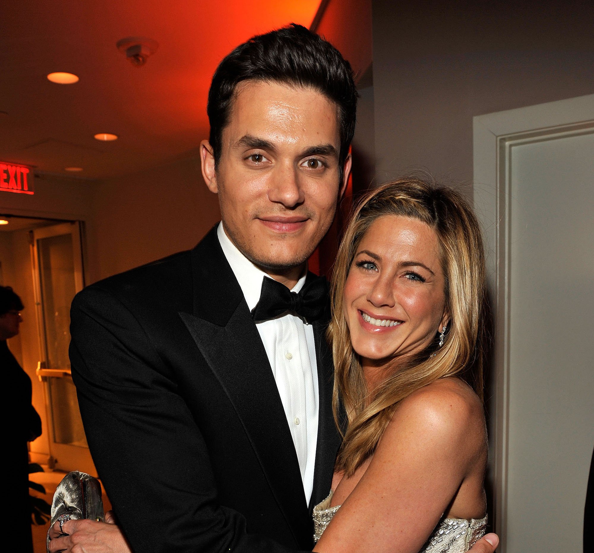 John Mayer and Jennifer Aniston attending the 2009 Vanity Fair Oscar Party