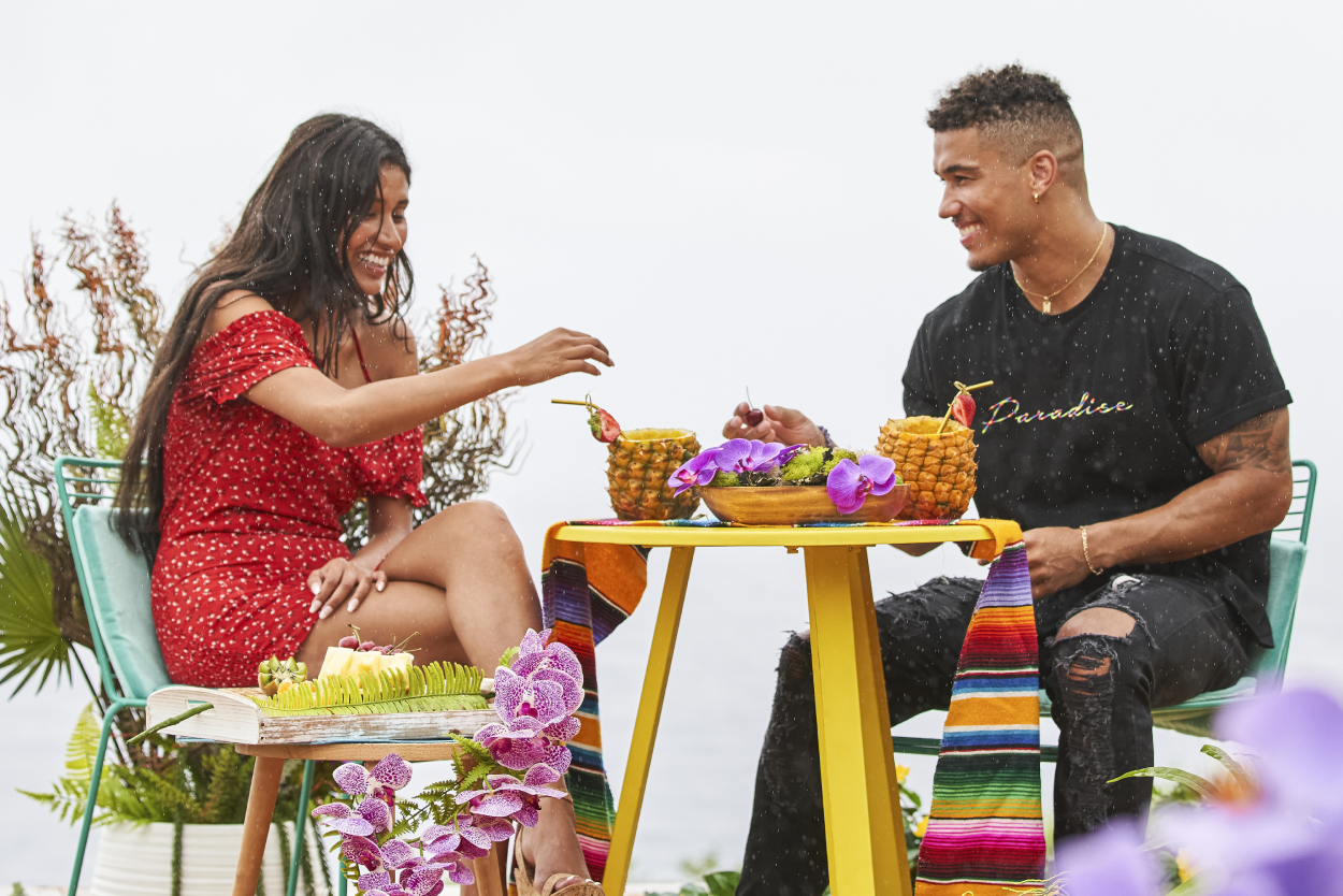 Aimee Flores and Wes Ogsbury laughing on a date during 'Love Island' season 3 episode 9