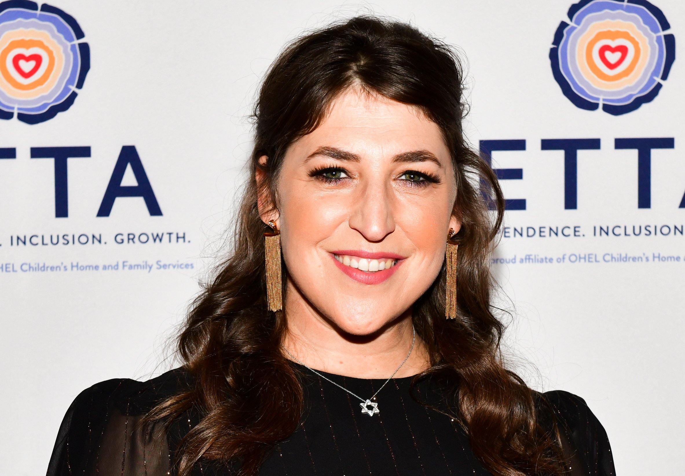 Actress Mayim Bialik attends ETTA’s 25th Anniversary Gal